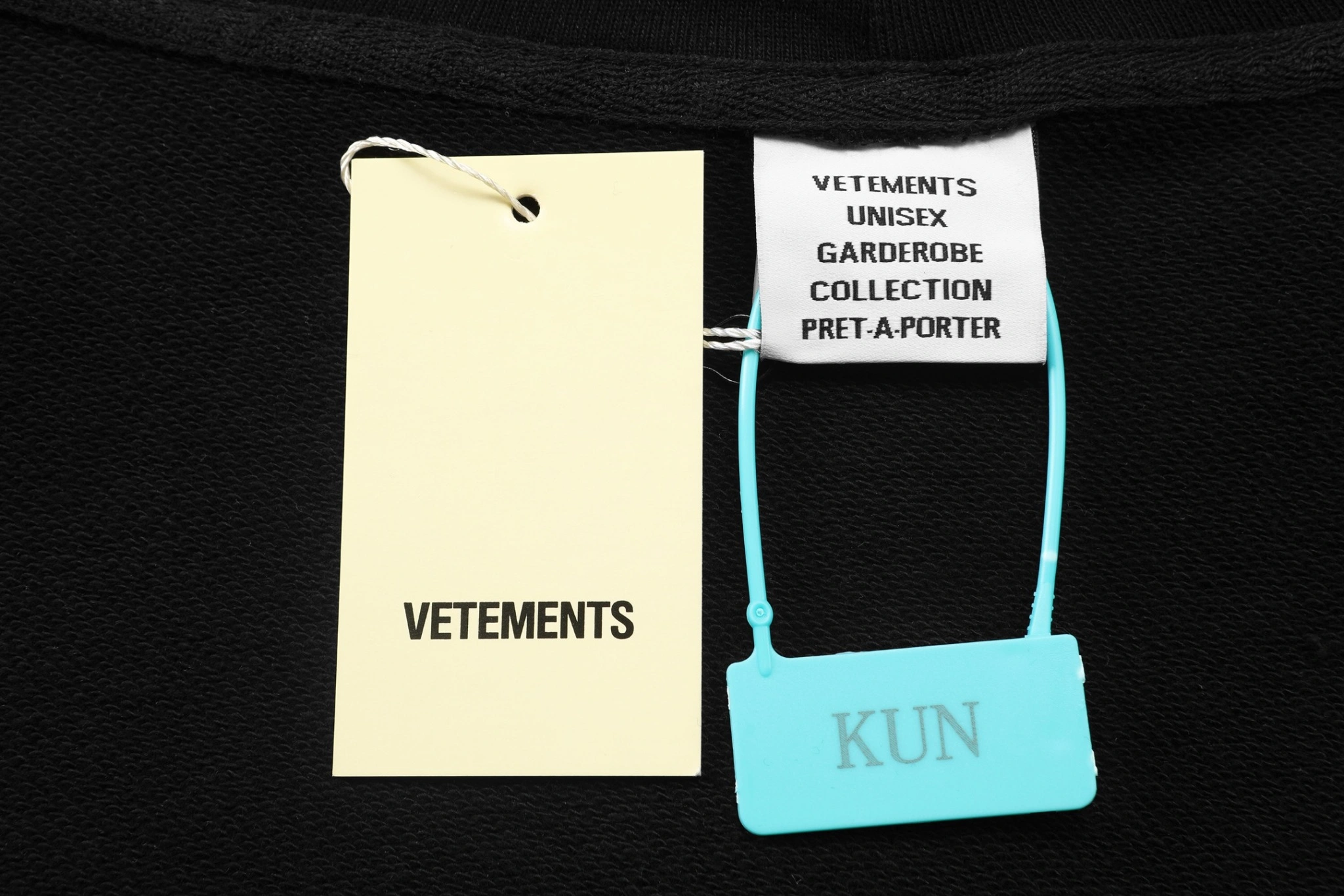 Gemini- V5t5759ts oversize item:E-F000J3025