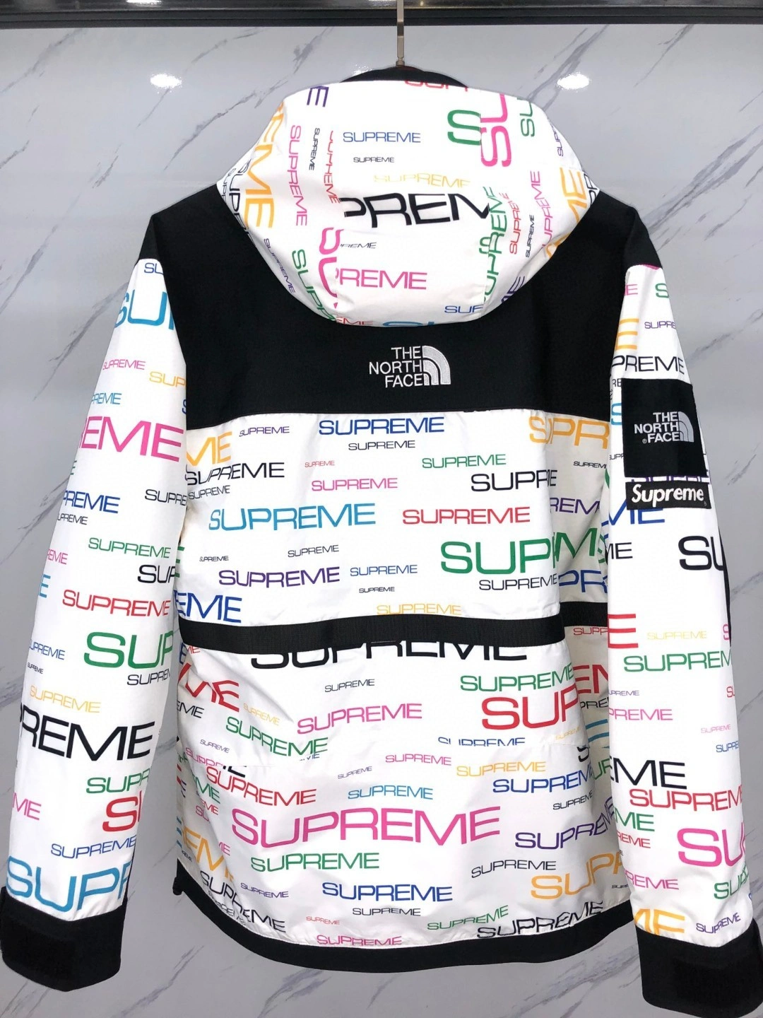 Gemini- Week 9 x Logo oversized 3Colour item:C-F000K0725-3