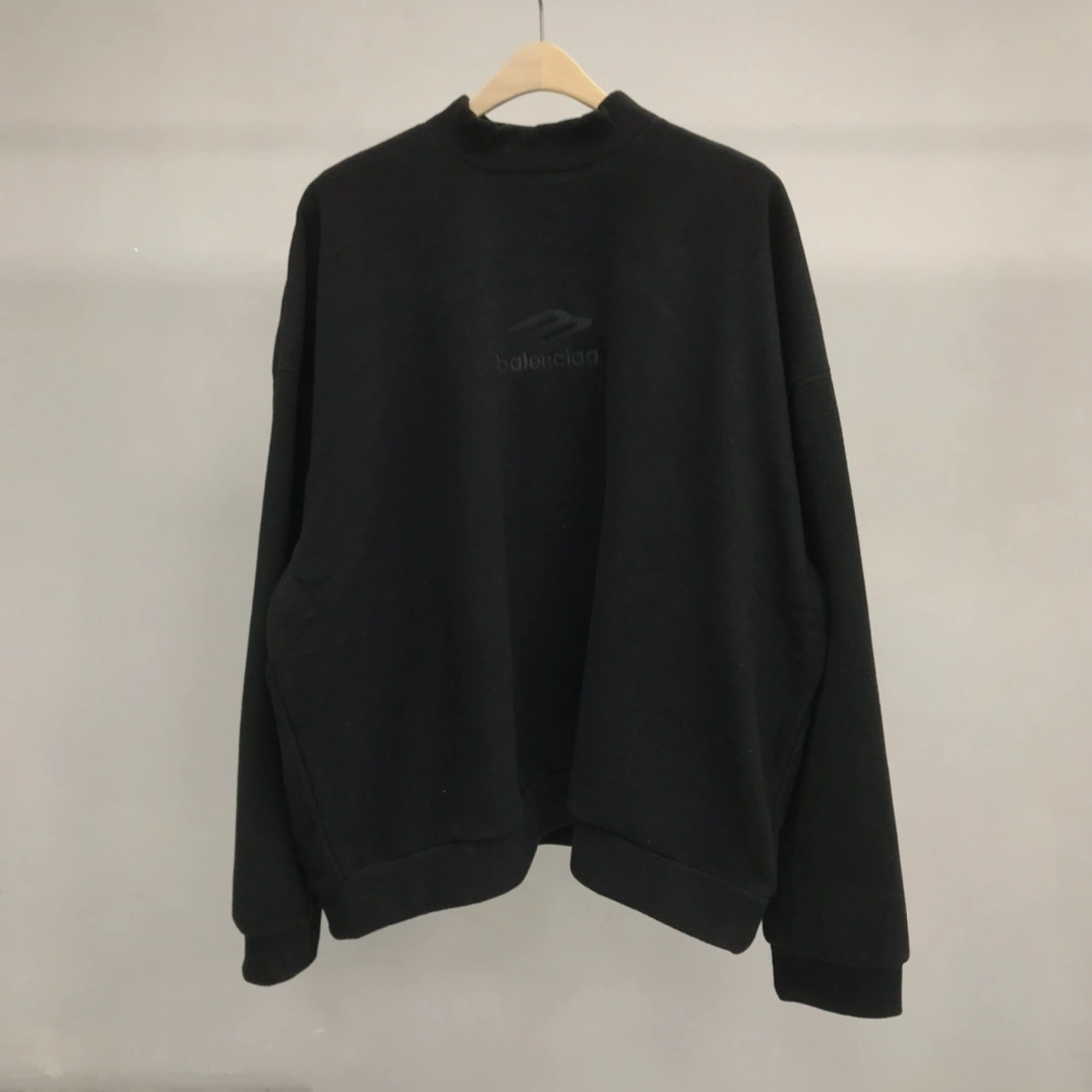 Gemini- embroidery logo oversized 2Colour item:C-F233K0233-2