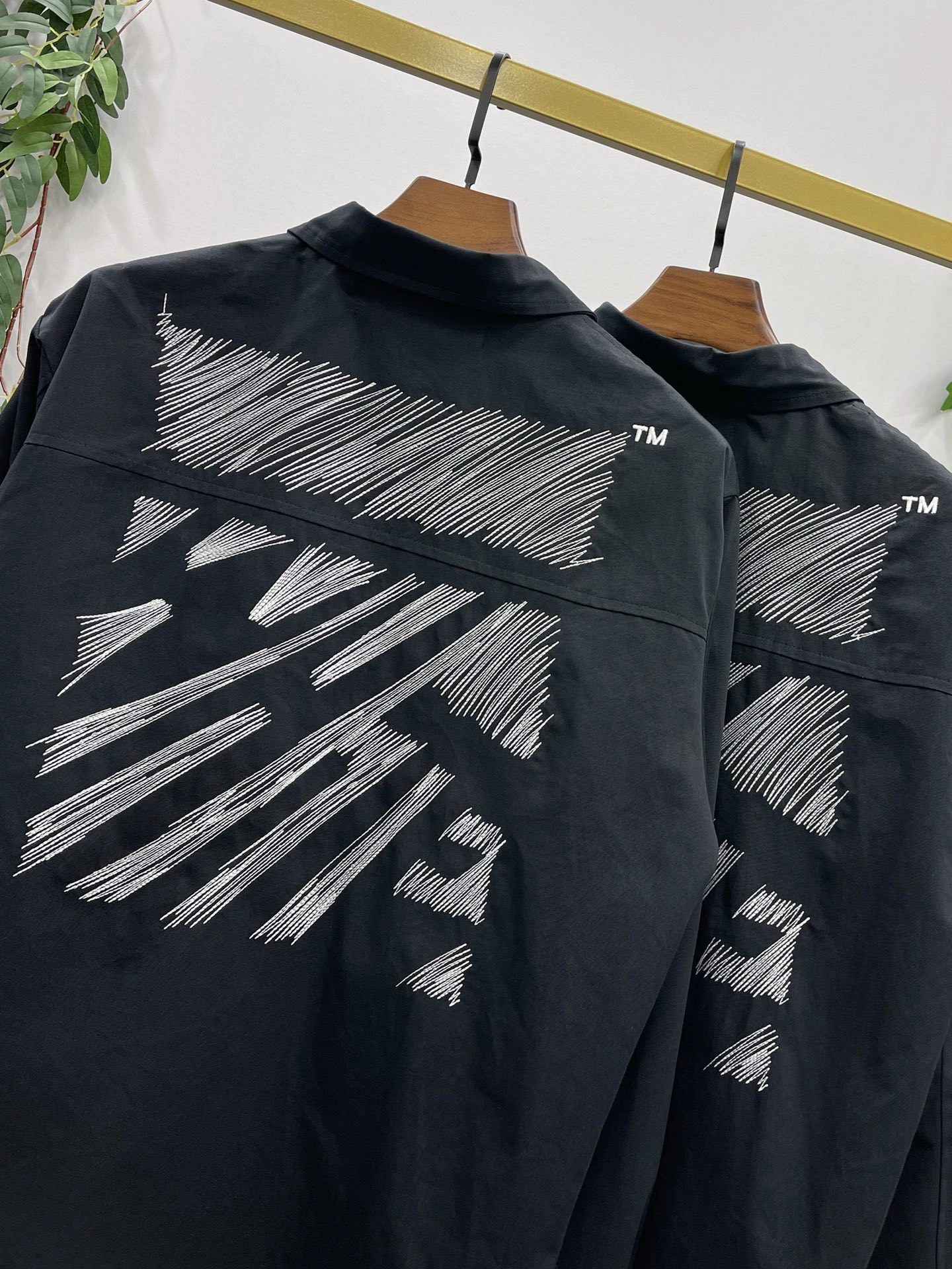 Gemini- embroidery oversized item:C-F110J3114