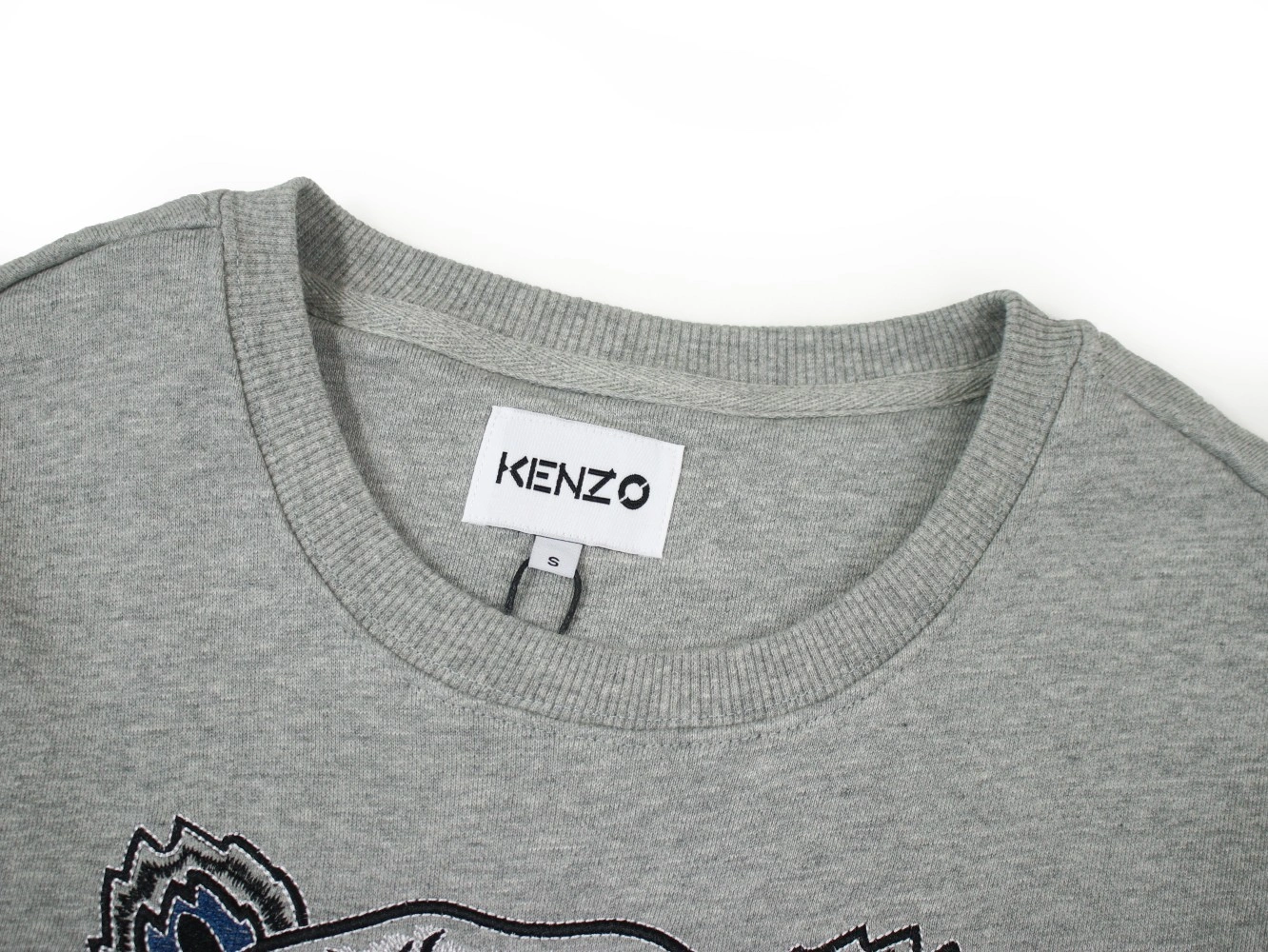 Gemini- embroidery oversized item:D-F000D0252