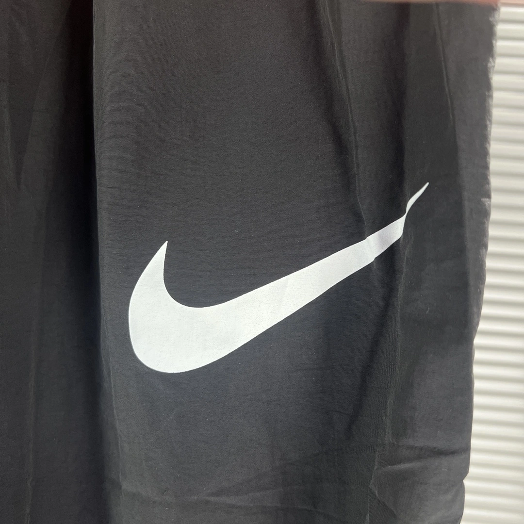 &Gemini- logo item:C-F125G2456