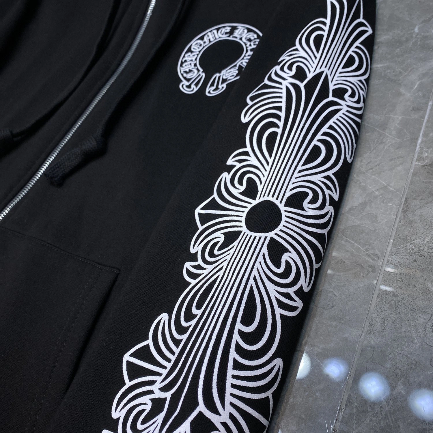 !&&&Gemini- logo oversized 2Colour item:B-FL15J2401-2