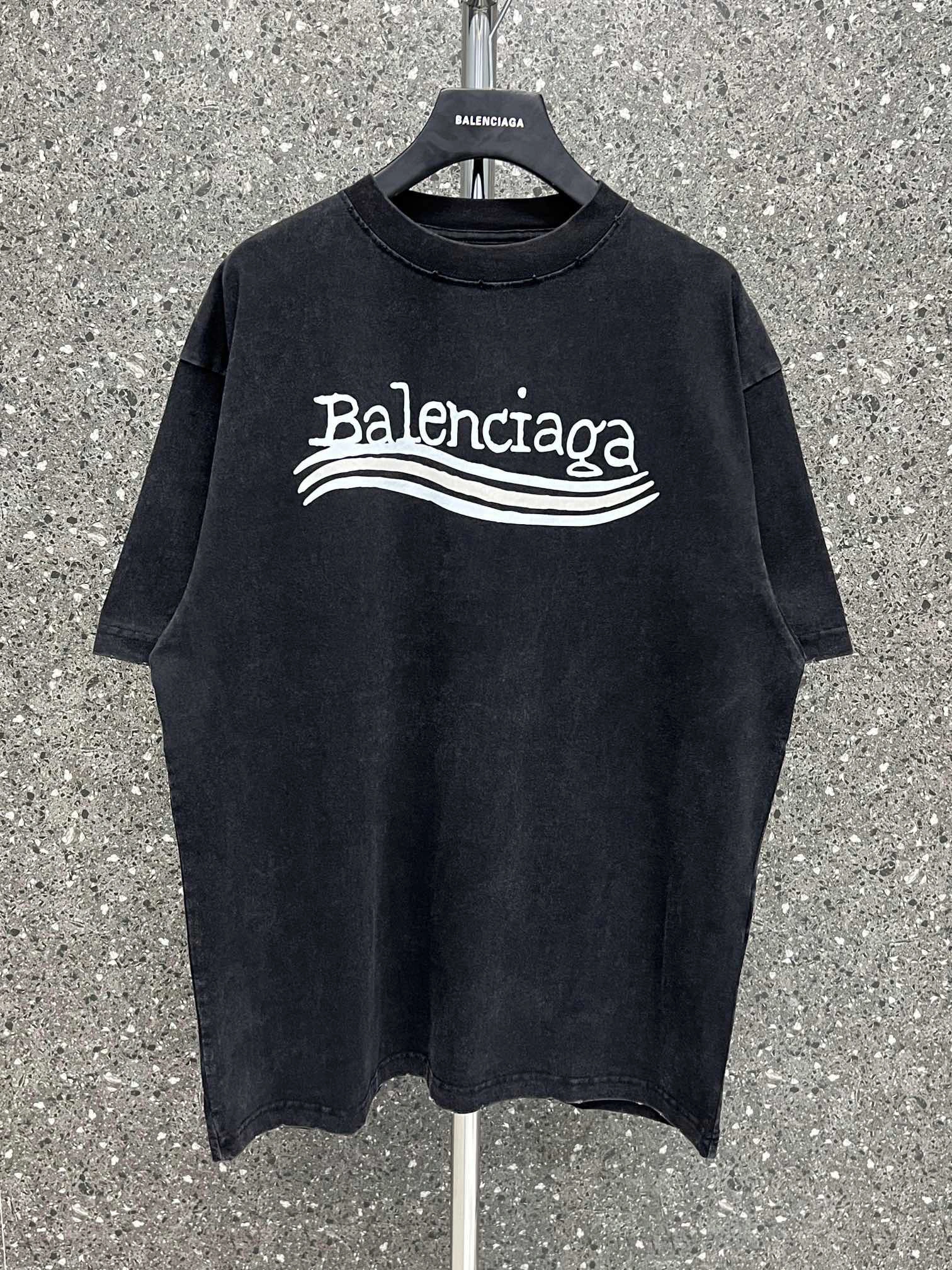Gemini- oversized item:C-F000J0236