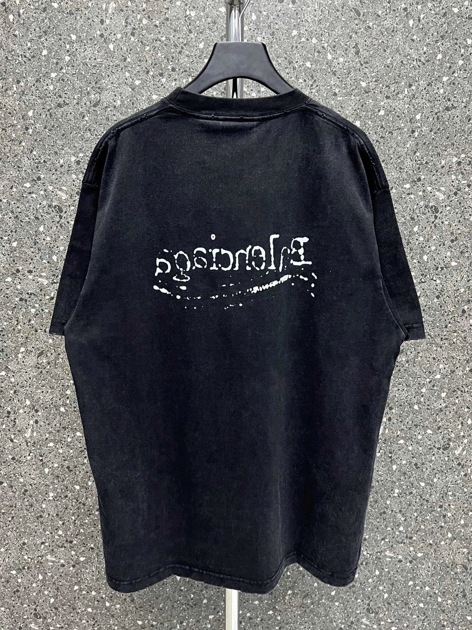 Gemini- oversized item:C-F000J0236