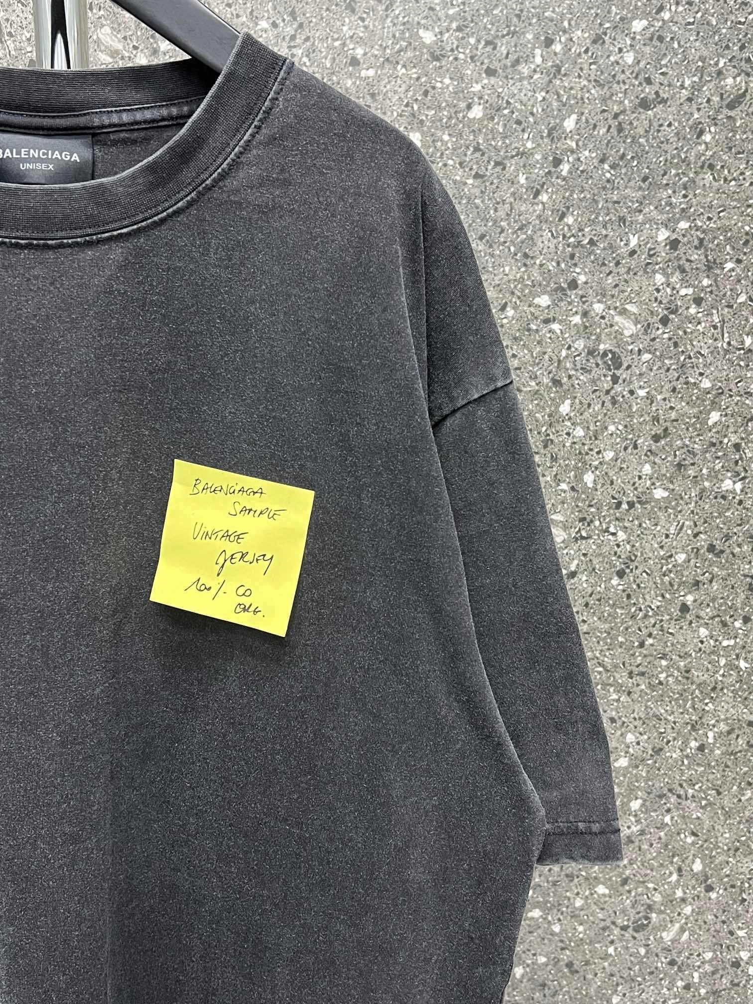 Gemini- oversized item:C-F00D2436