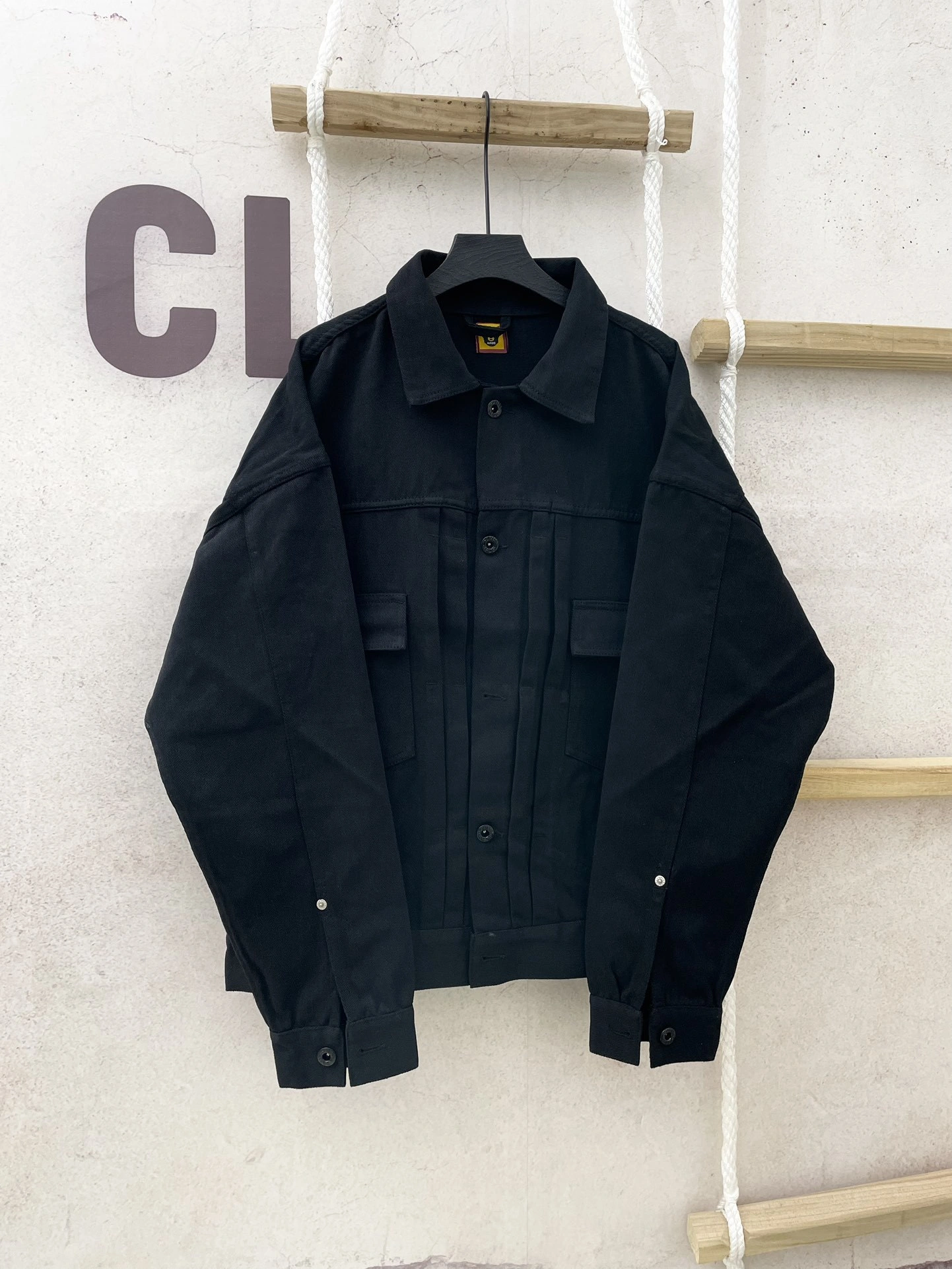 &Gemini- oversized item:C-F322H1802