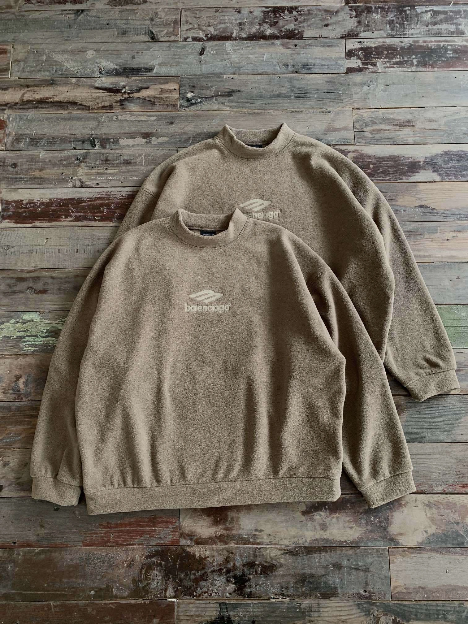Gemini- oversized item:C-F390K2423