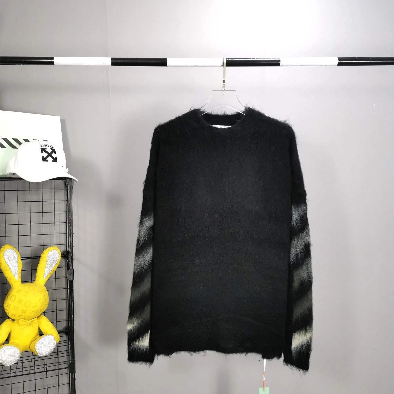 Gemini- oversized item:C-F477I0805
