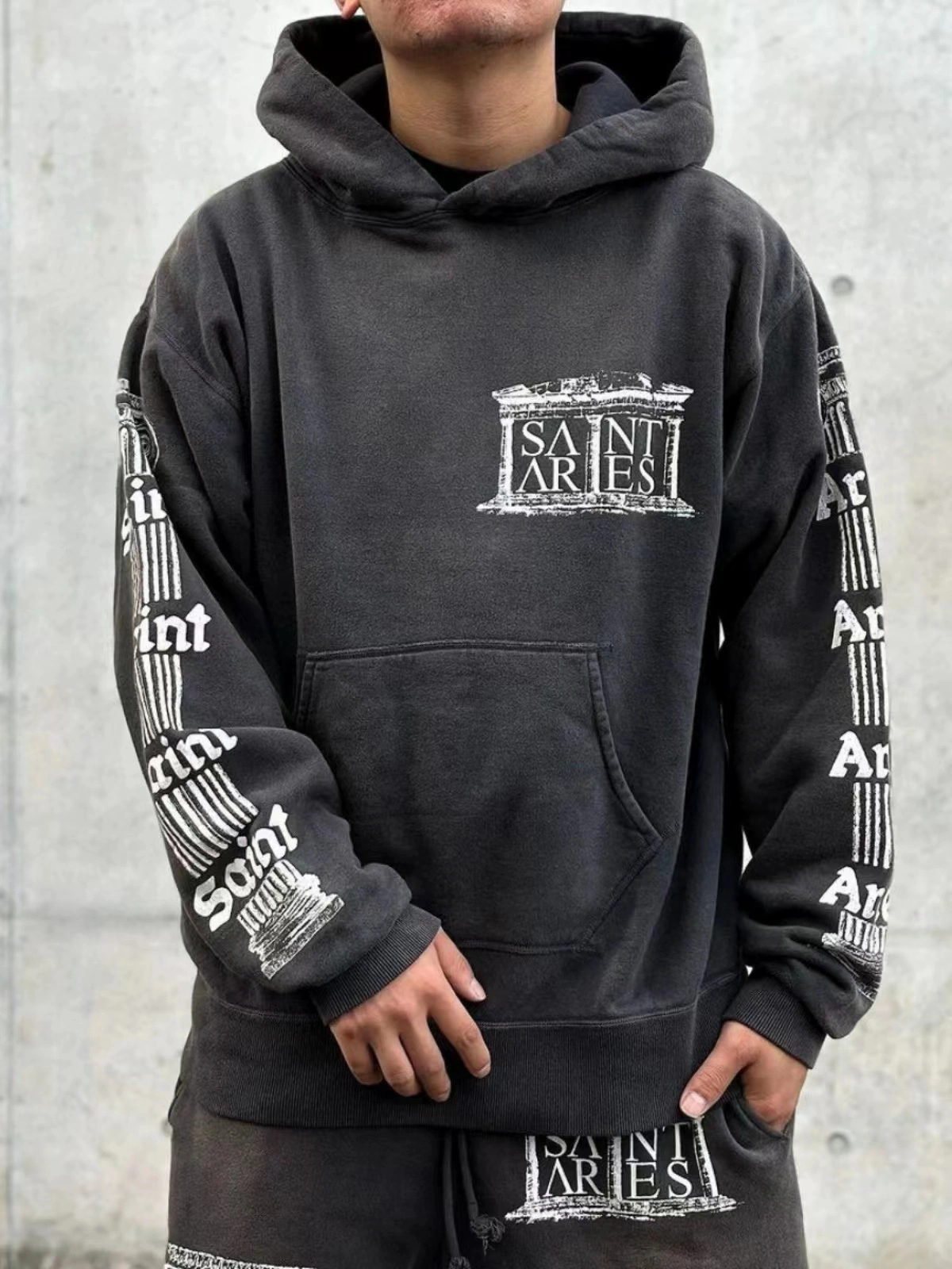 Gemini- oversized item:D-F125C1476