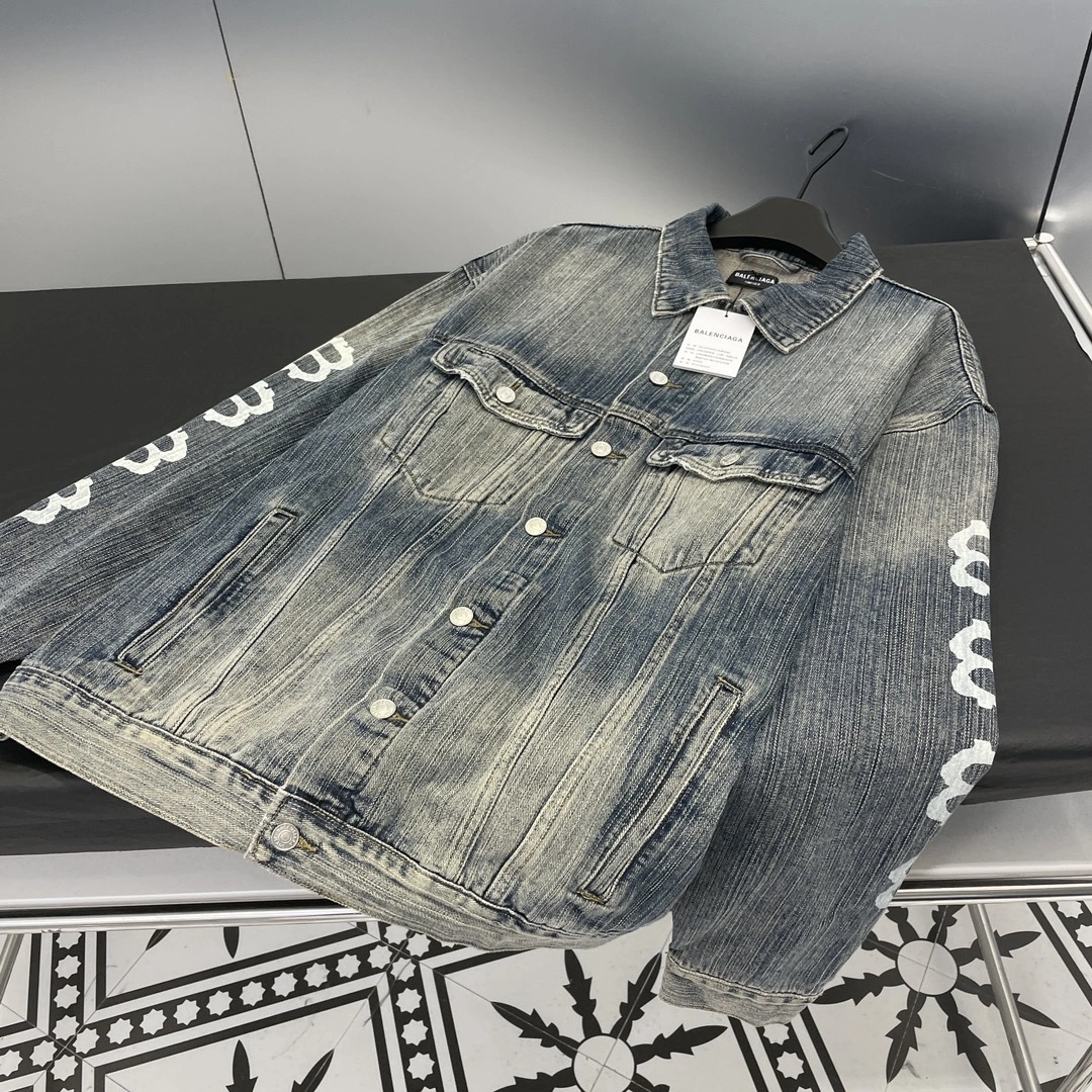 Gemini- oversized item:D-F240D2077
