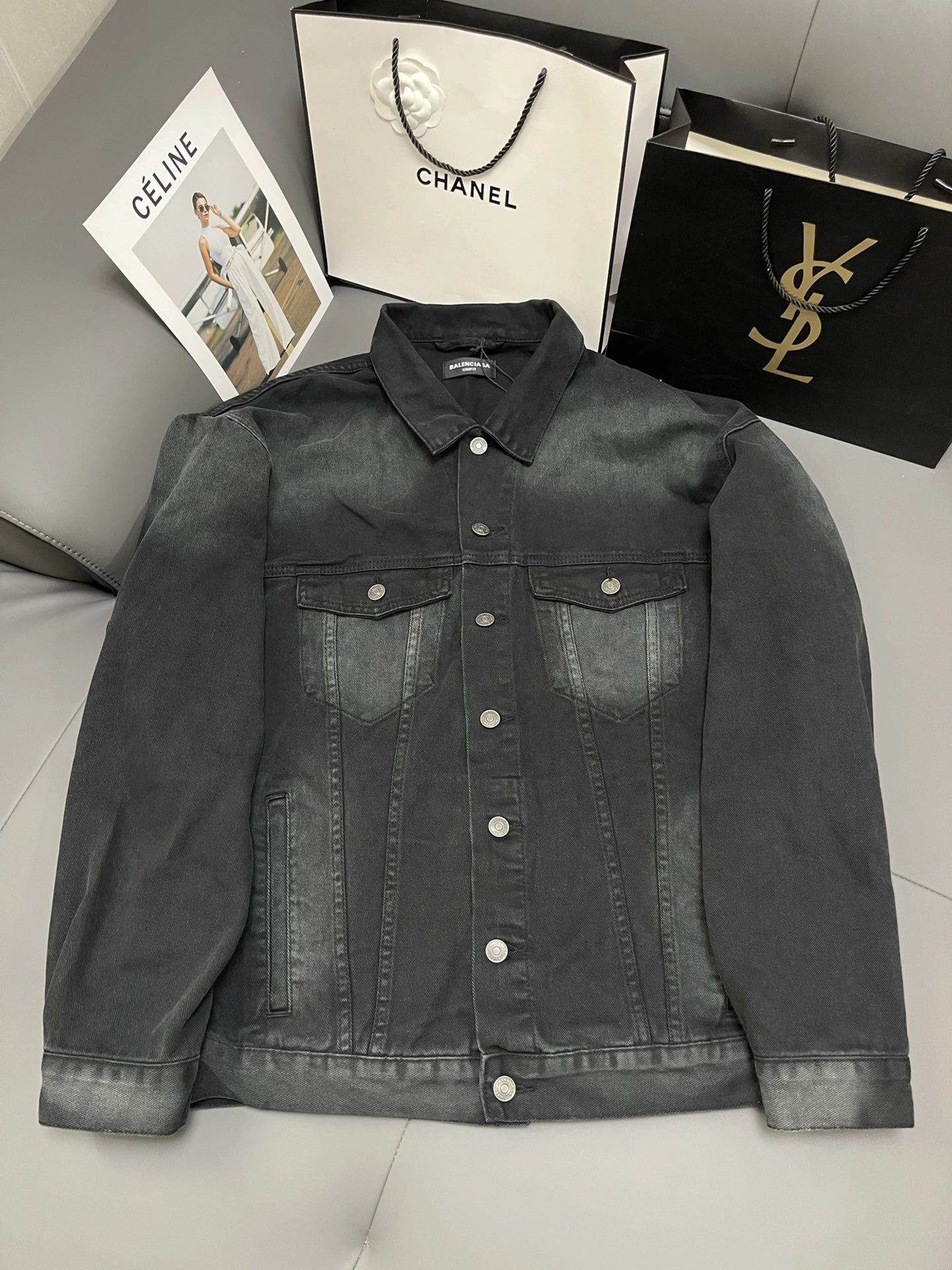 Gemini-218593i16 oversized item:D-F431H1536