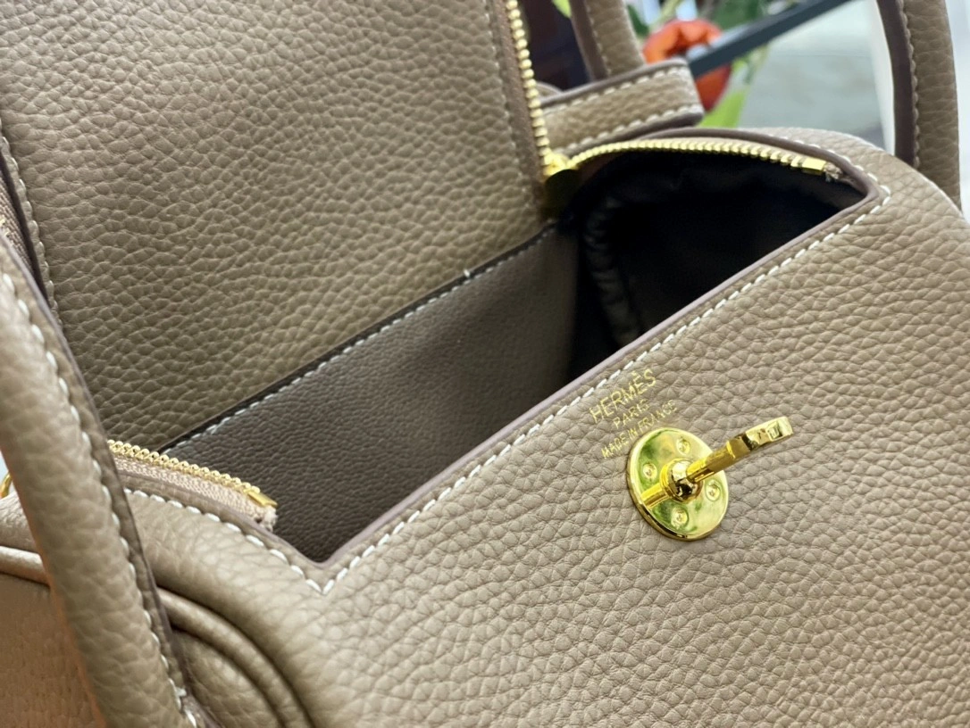 H079086CCS2 Calfskin item : BT-B016C0454