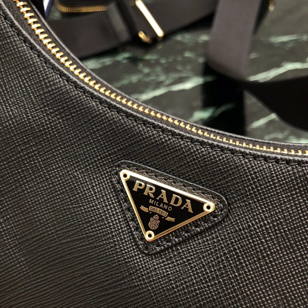 Custombag--1BH204_NZV_F0632_V_V2M 1BH204-NZV-F0632-V-V2M high quality version item：C-B806D2115