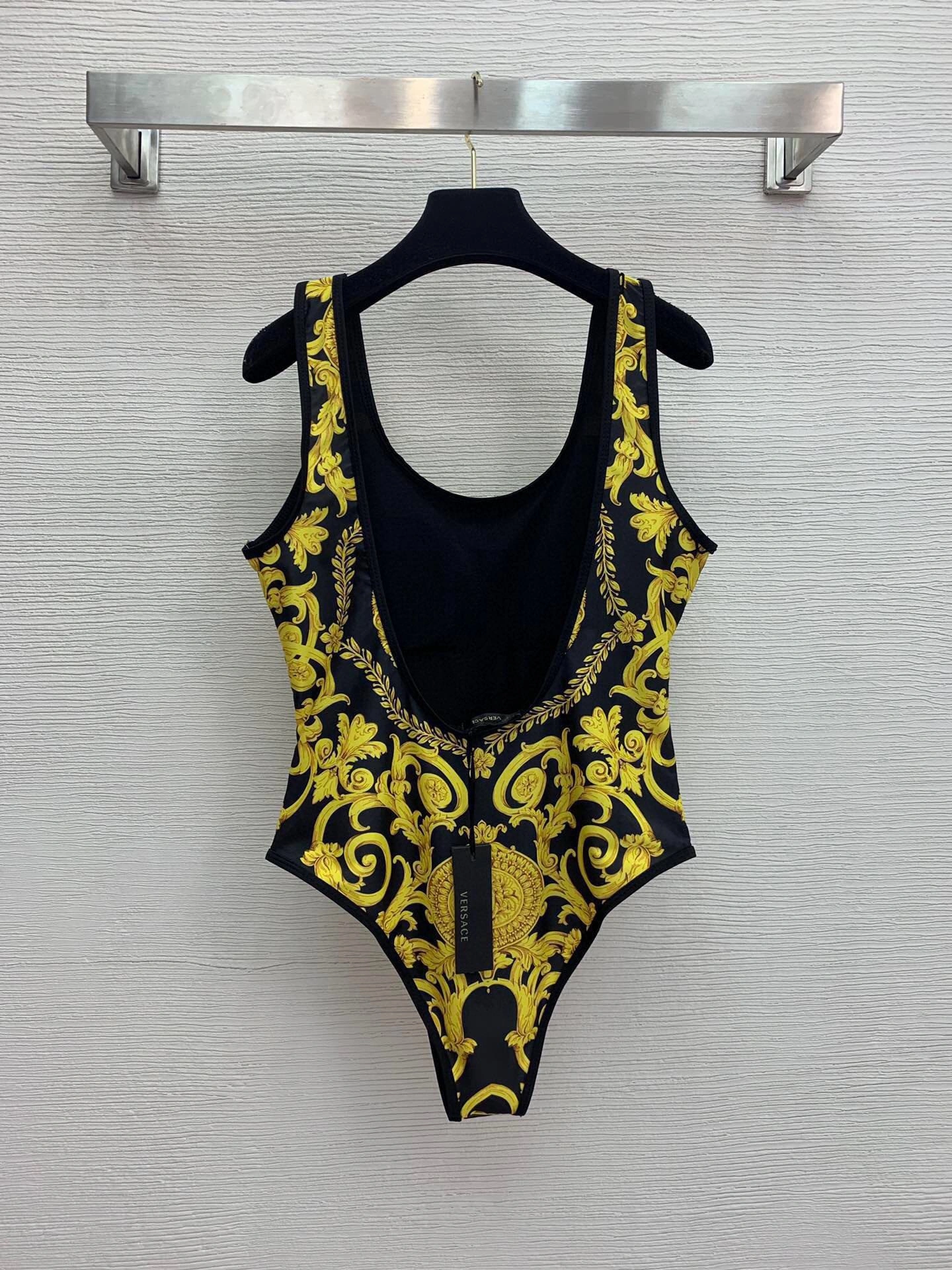 HD--- V5rs135 item :B-F232F2419