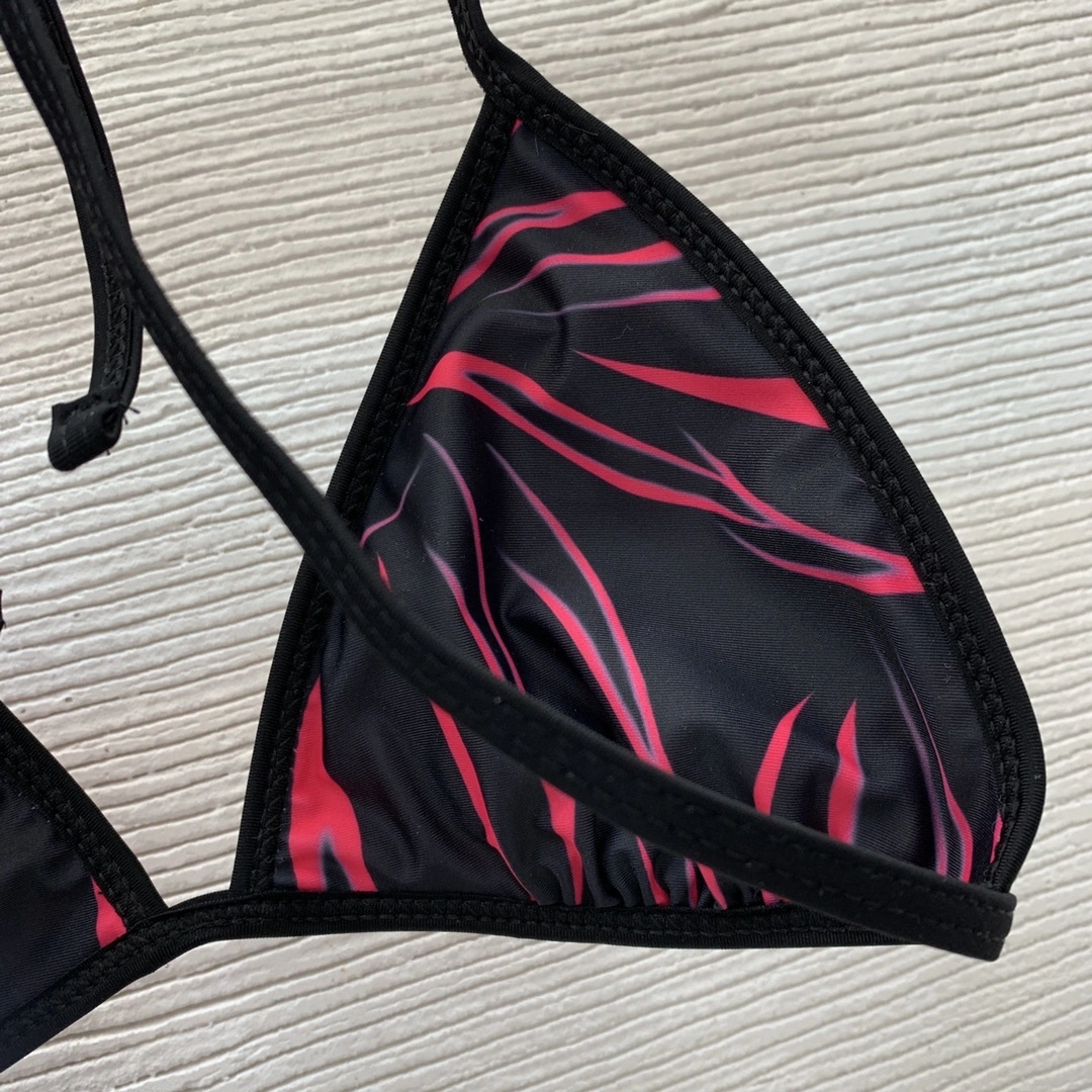 HD--- V5rs135 reversible item: D-F044D1342
