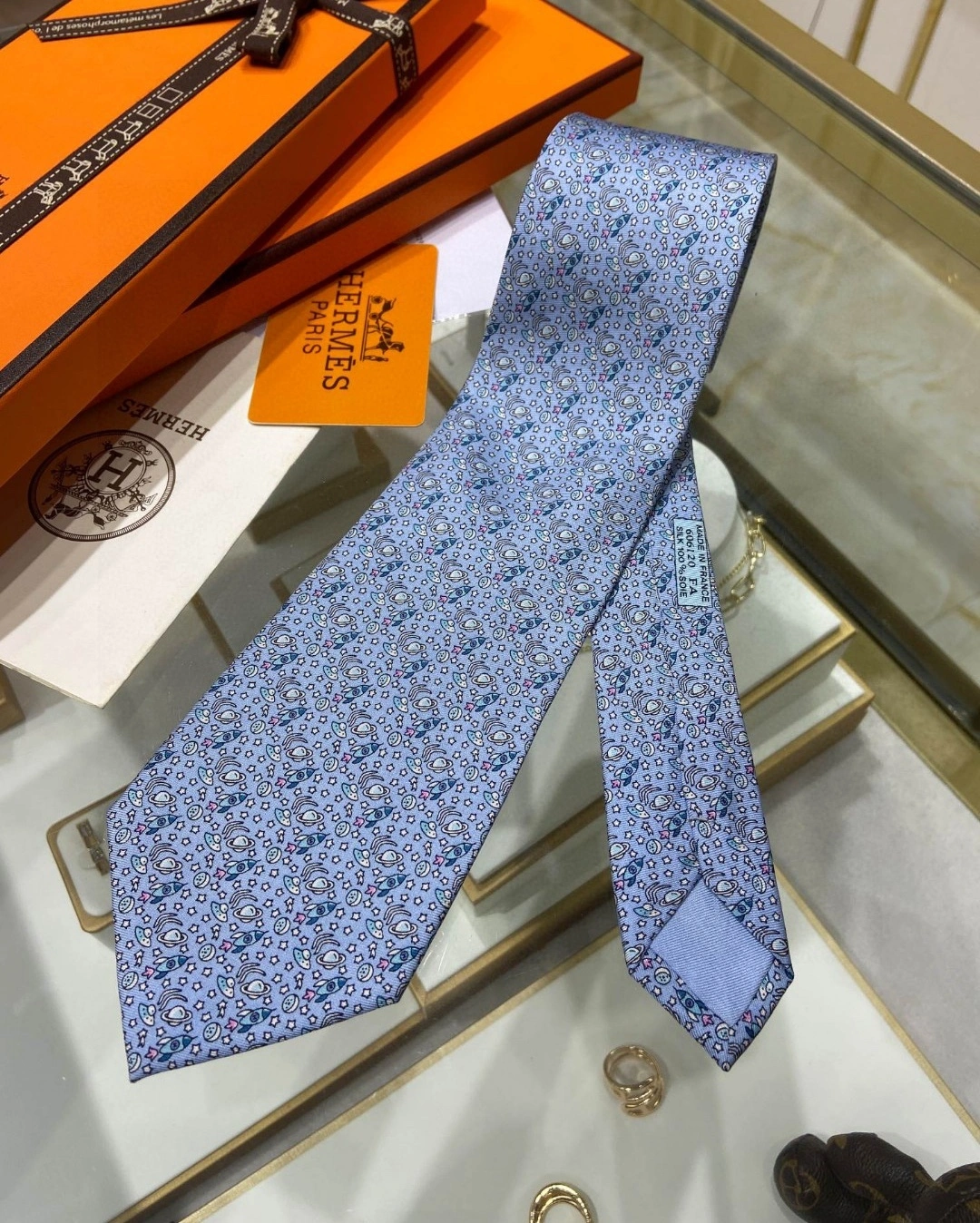 HD-- 100% top twill silk + wool lining item:C-S132C2448Y