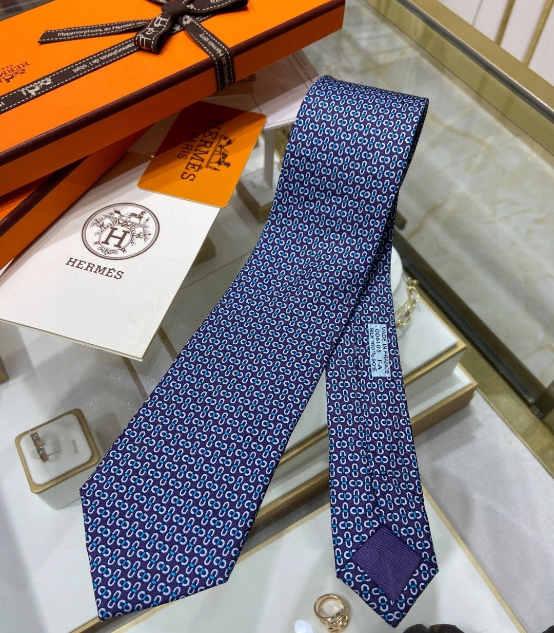 HD-- 100% top twill silk + wool lining item:C-S132C2456Y