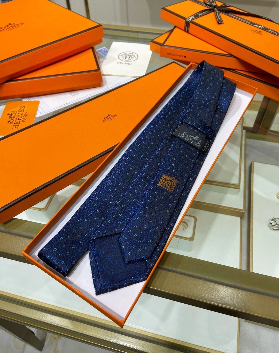 HD-- 100% top twill silk item:C-S132C2403Y