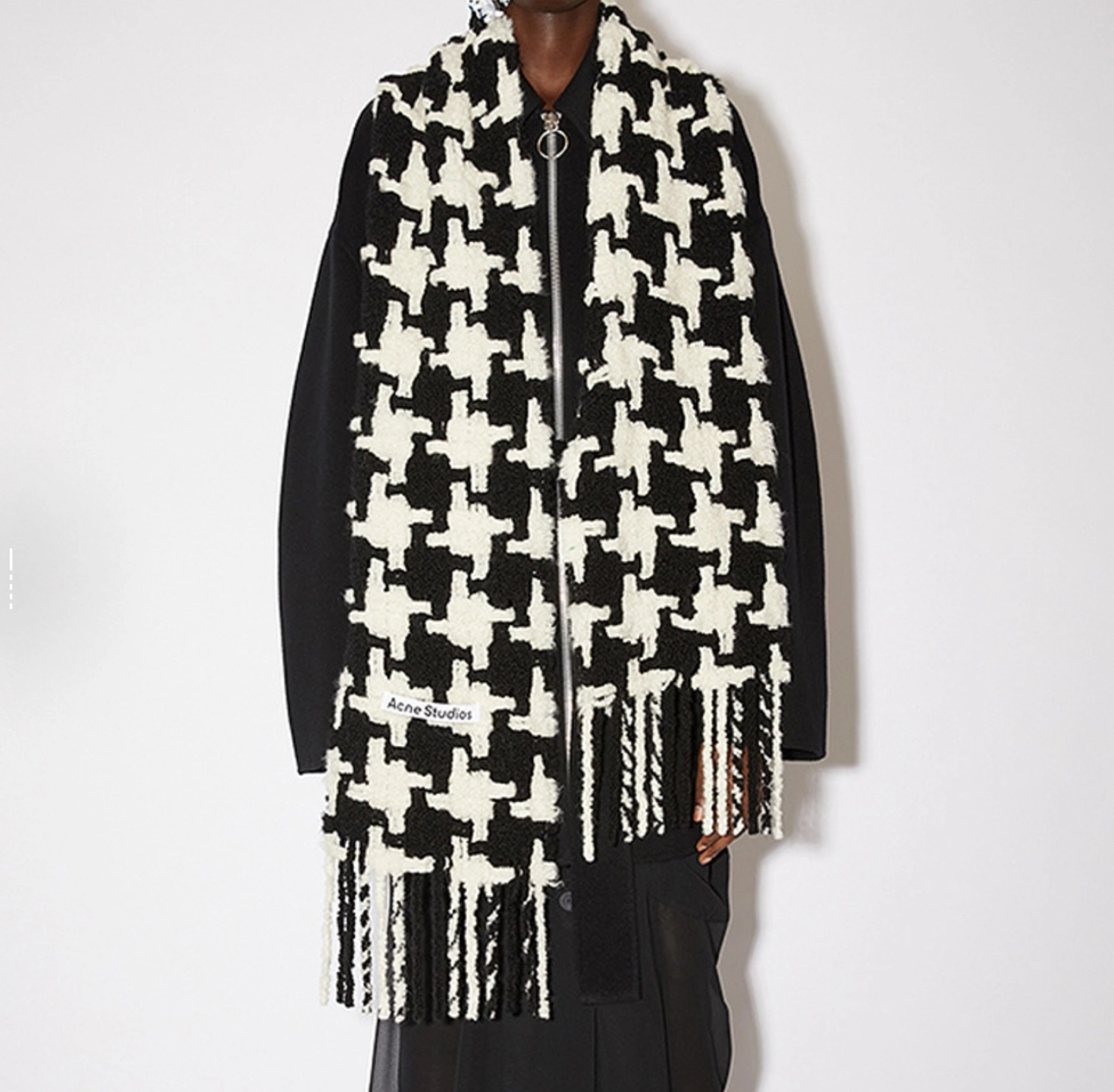 HD-- 1395 Valley 33%Alpaca ，25%Wool ，22%Nylon，20%Mohair 4Colour item:E-S014L0467-4H