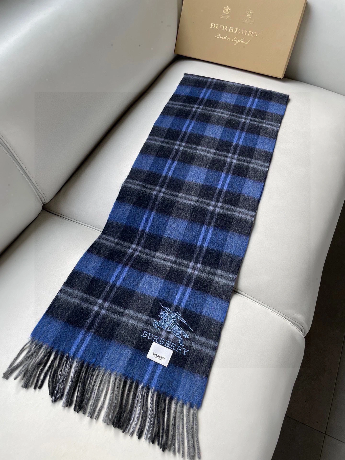 HD-- 2ur25rry bulingbuling wool 2Colour item:E-S132K2807-2H