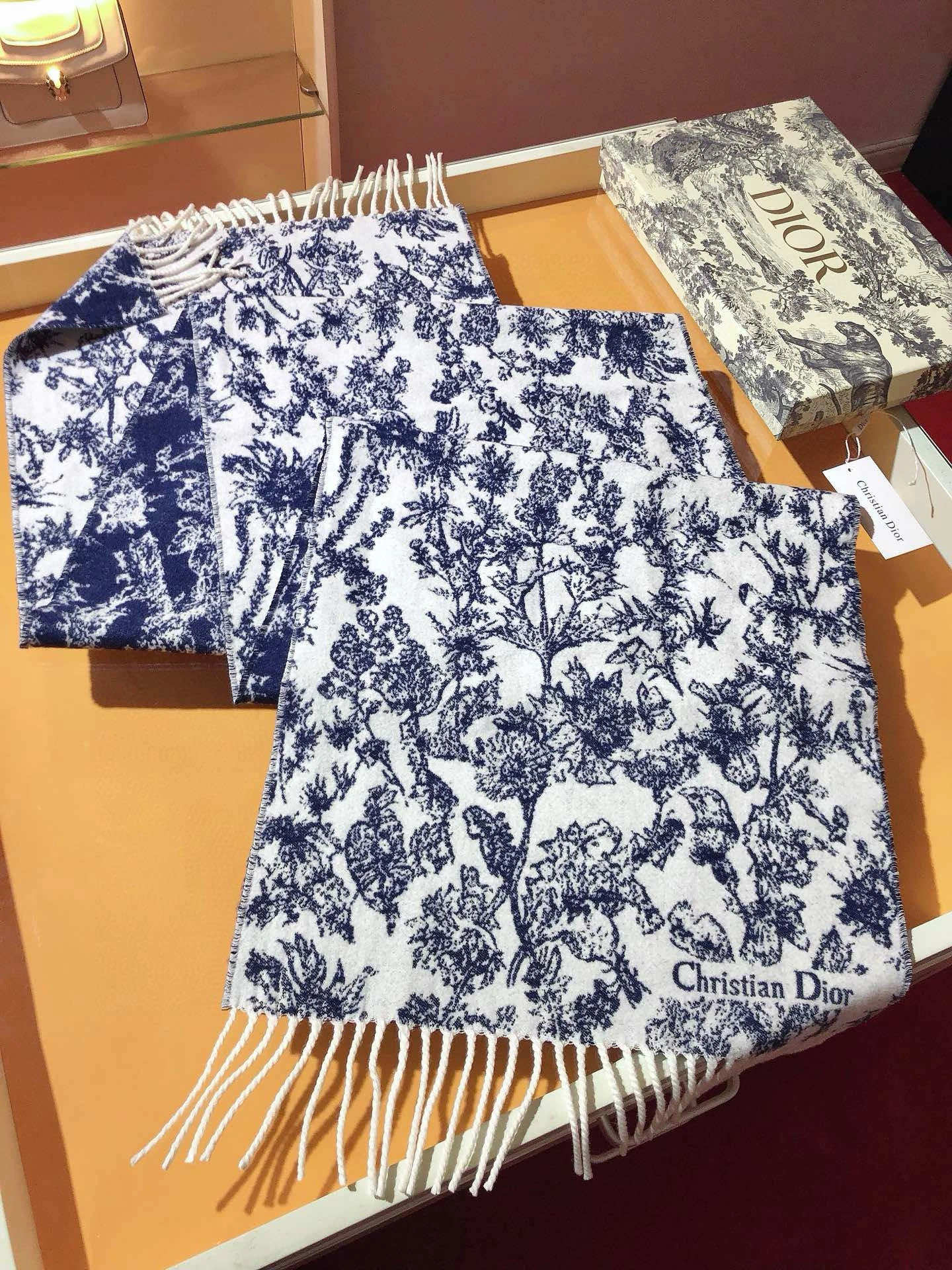 HD-- 4ior Chardons embroidery cashmere wool 2Colour item:E-S132K2804-2H