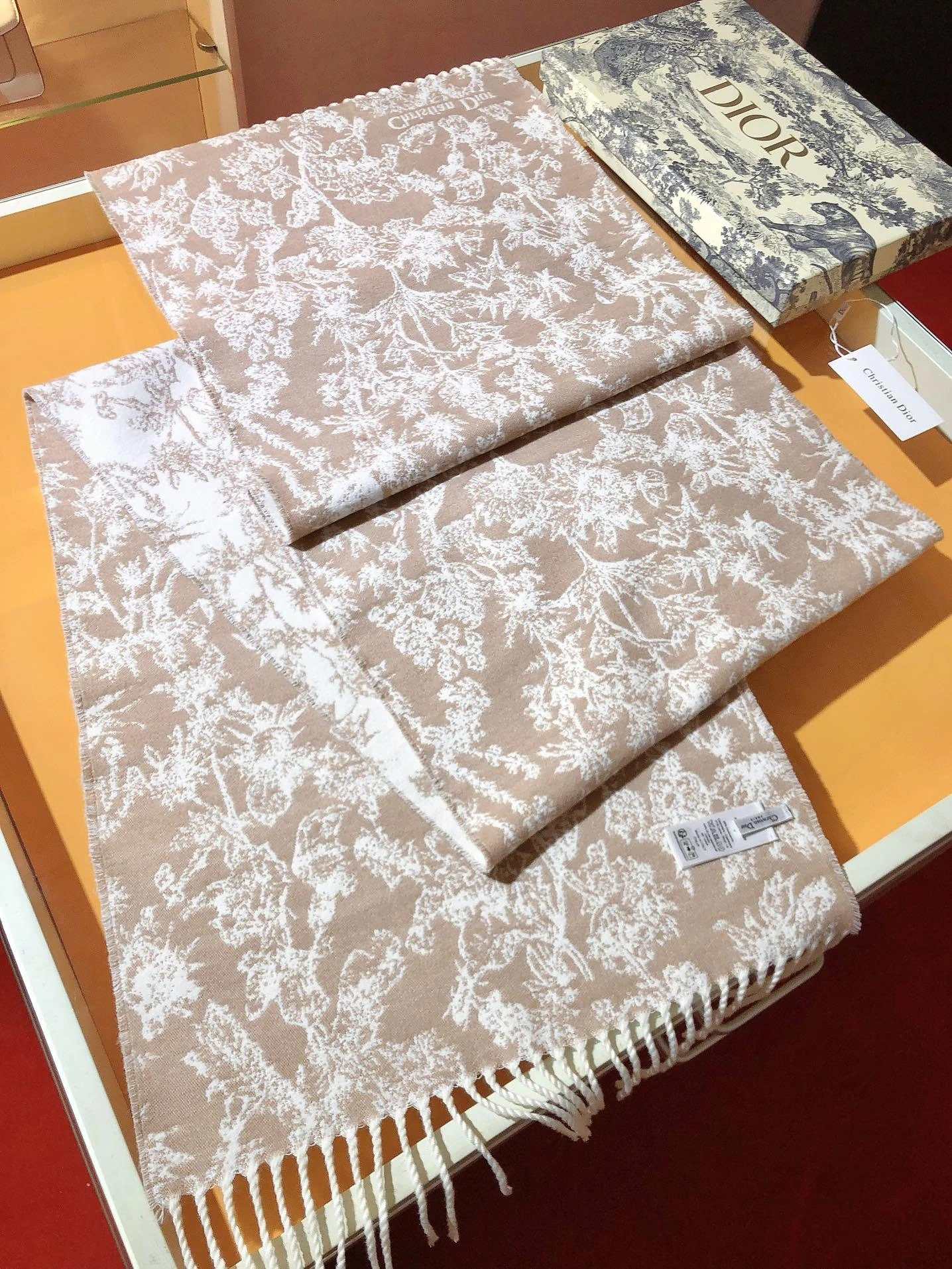 HD-- 4ior Chardons embroidery cashmere wool 2Colour item:E-S132K2804-2H