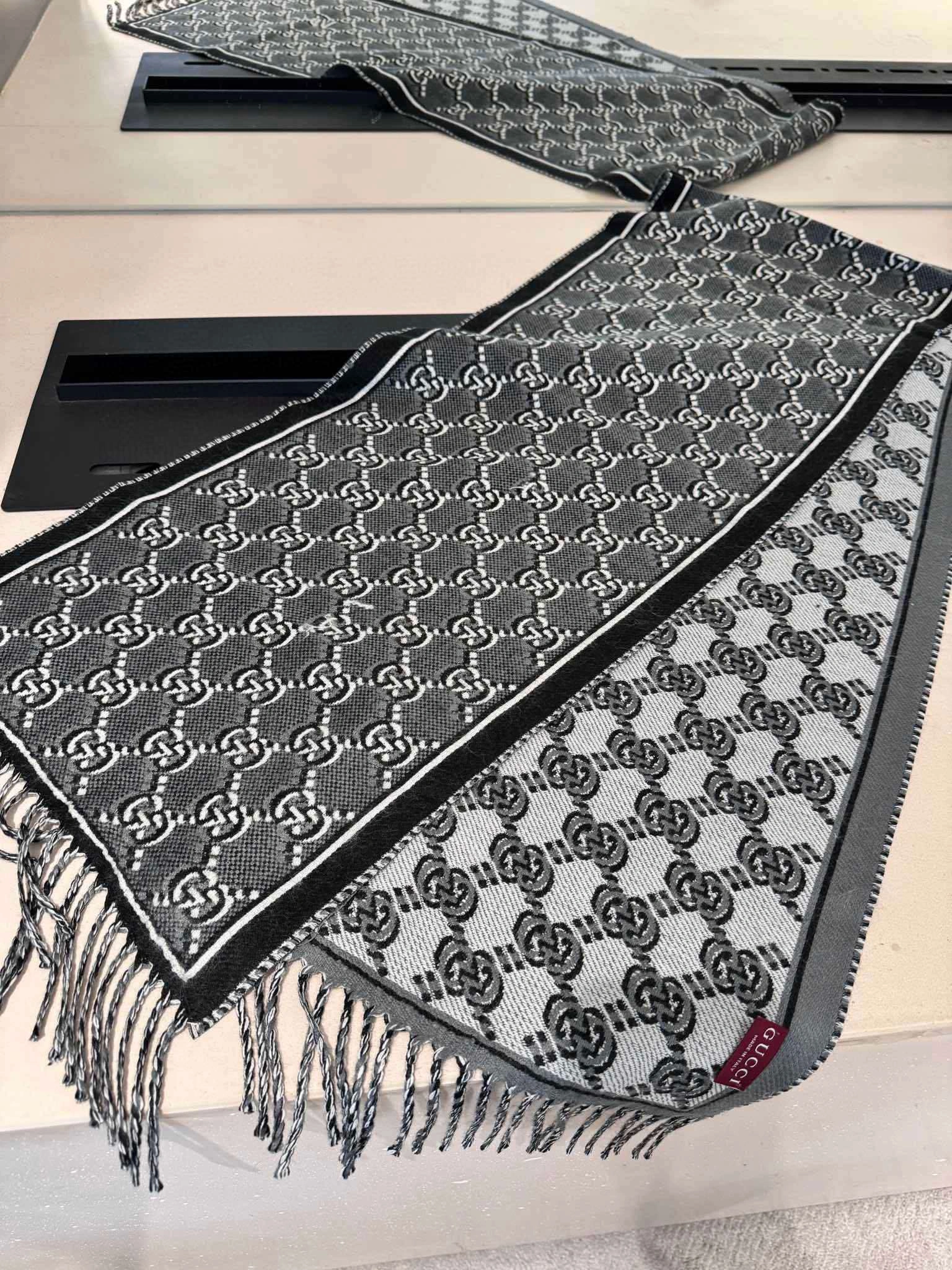 HD-- 6u33i wool item : E-S132K1225H