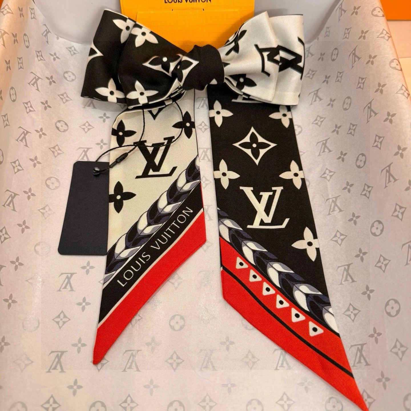 HD-- 8V Crafty Bi Color BB Monogram Real silk 2colour item:E-S132L2065-2