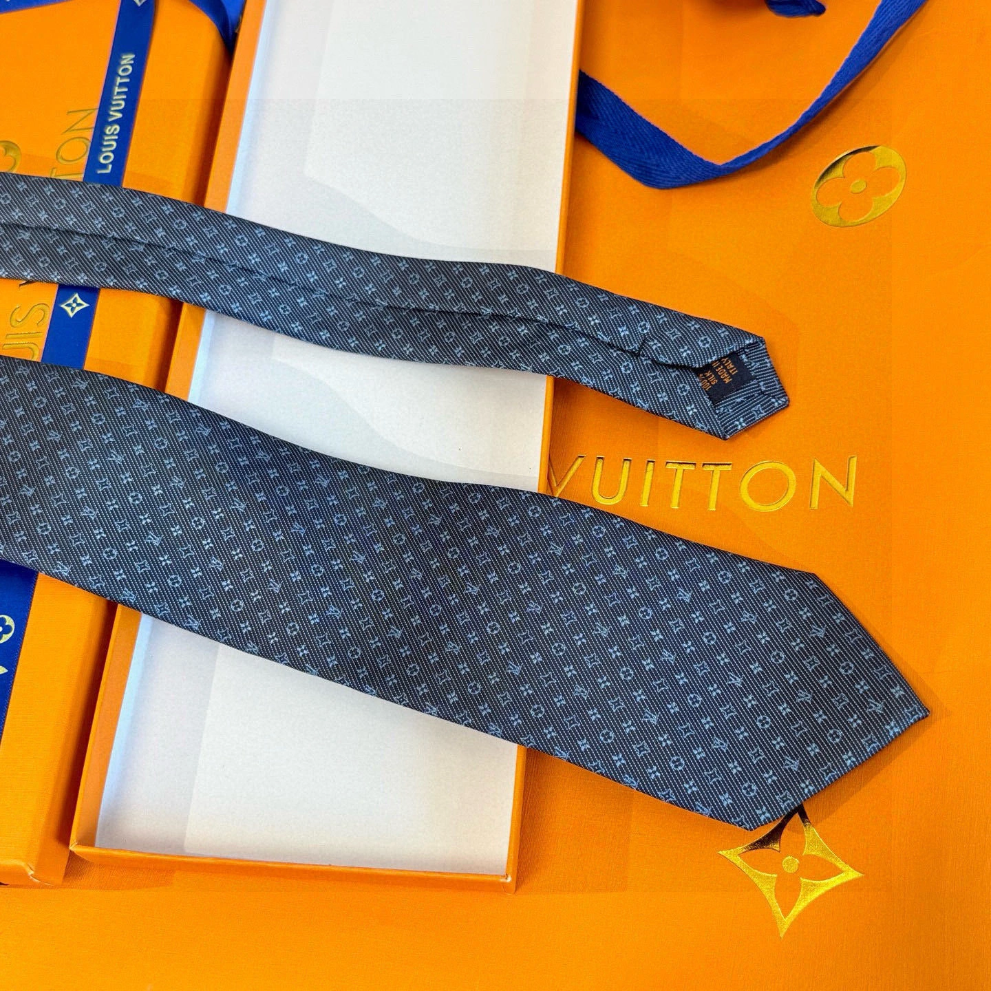 HD-- 8V Damier Real silk 2Colour item:E-S132L1314-2
