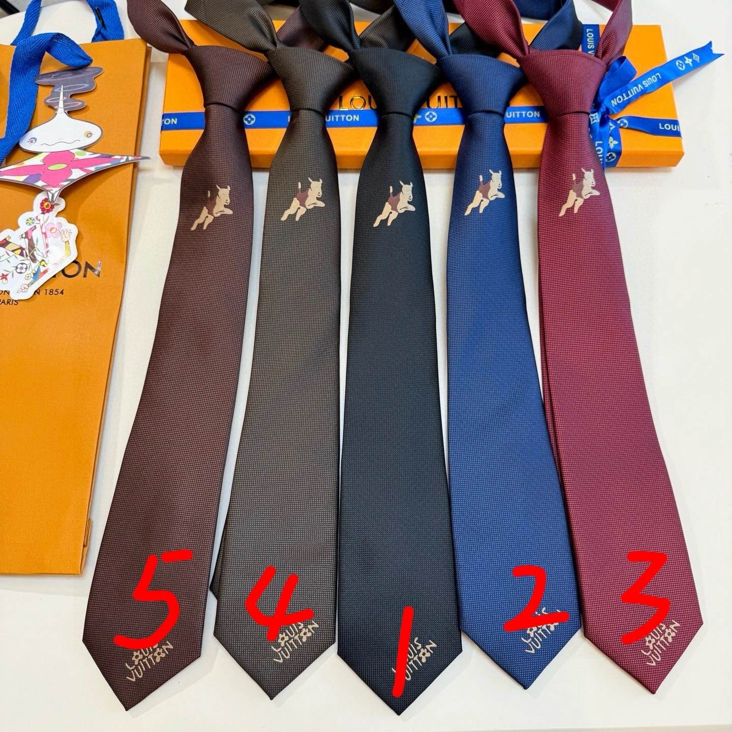 HD-- 8V Jumping Dog Tyler mulberry silk 5Colour item:E-S132L1313-5