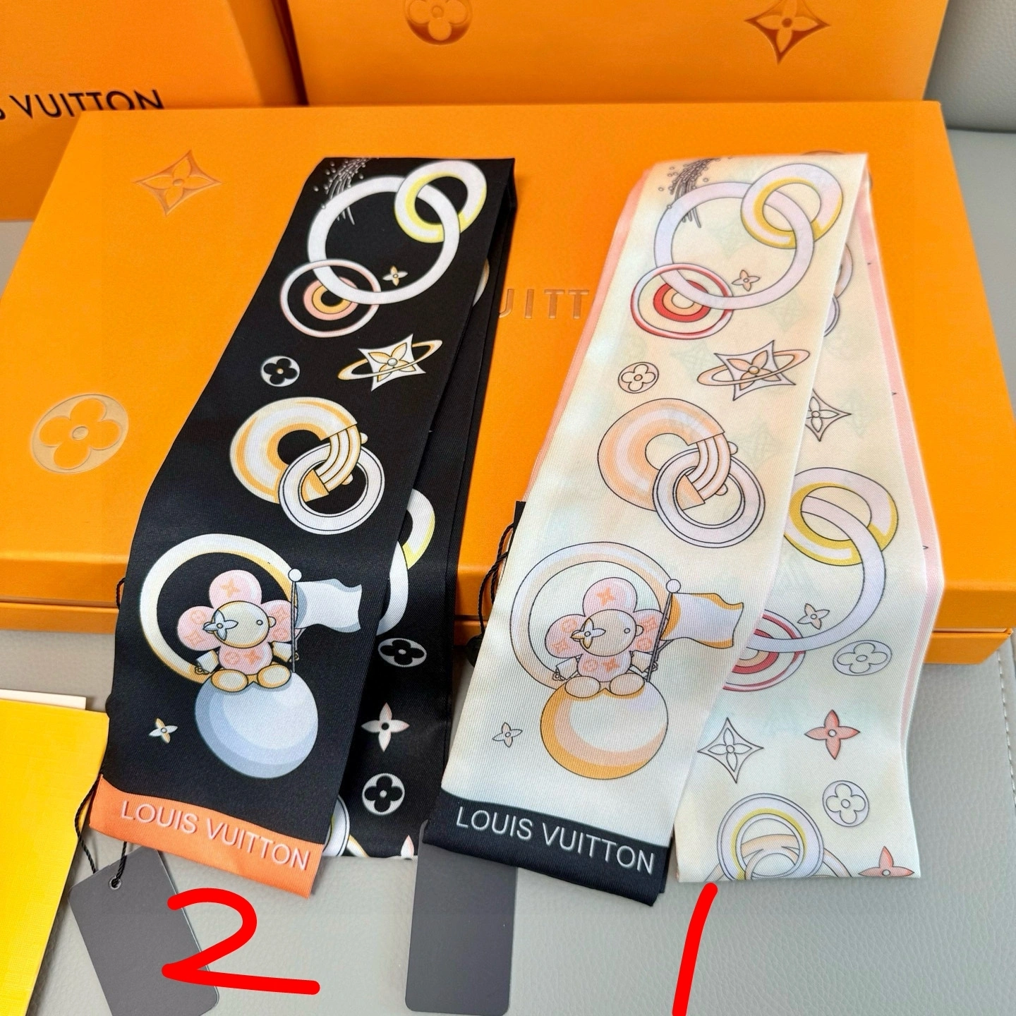 HD-- 8V M78132 VIVIENNE AND BEYOND Monogram Real silk 2colour item:E-S132L2066-2