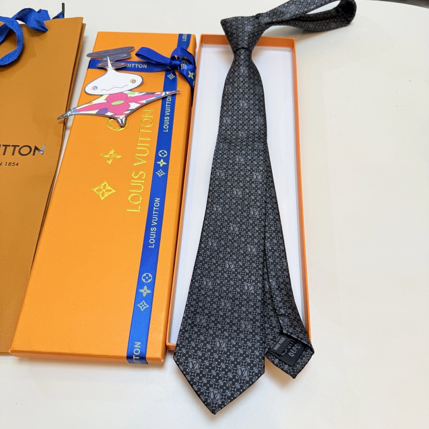 HD-- 8V MonogramFlower Real silk Damier 6Colour item:E-S132L1316-6