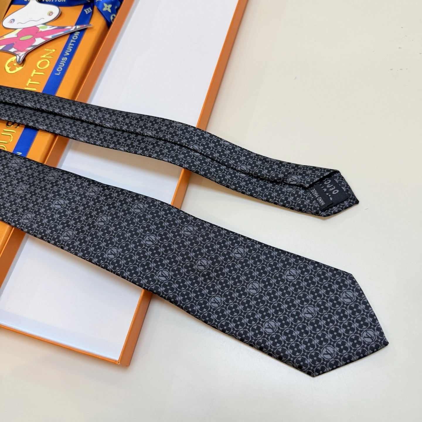 HD-- 8V MonogramFlower Real silk Damier 6Colour item:E-S132L1316-6