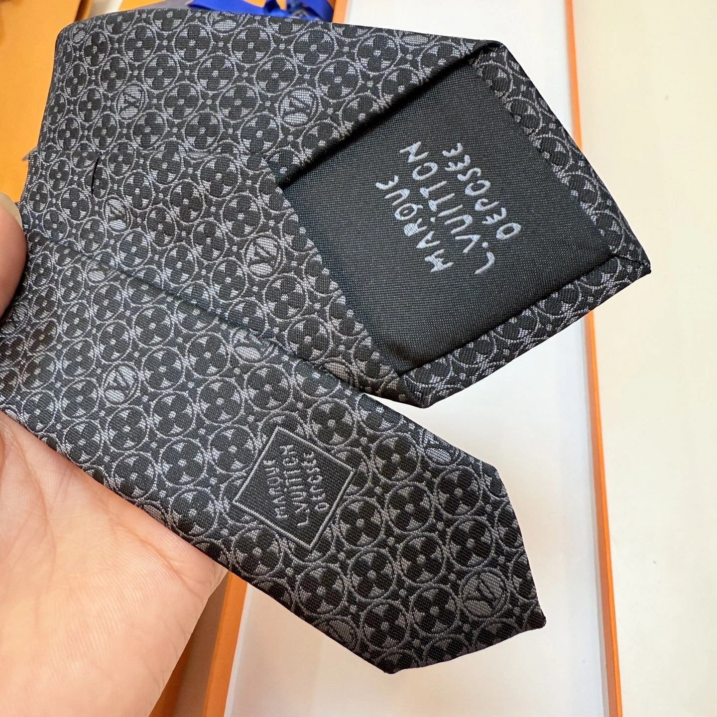 HD-- 8V MonogramFlower Real silk Damier 6Colour item:E-S132L1316-6
