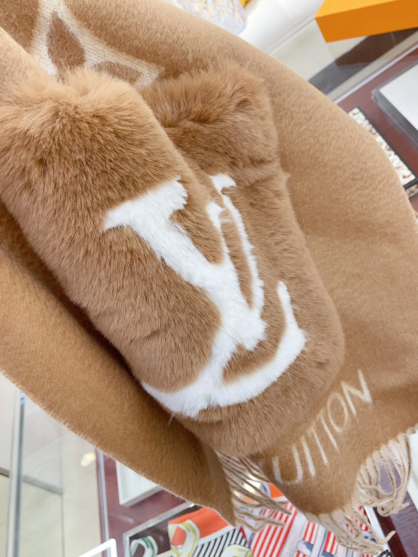 HD-- 8V Monogramwool 3Colour item : E-S132K1237-3H