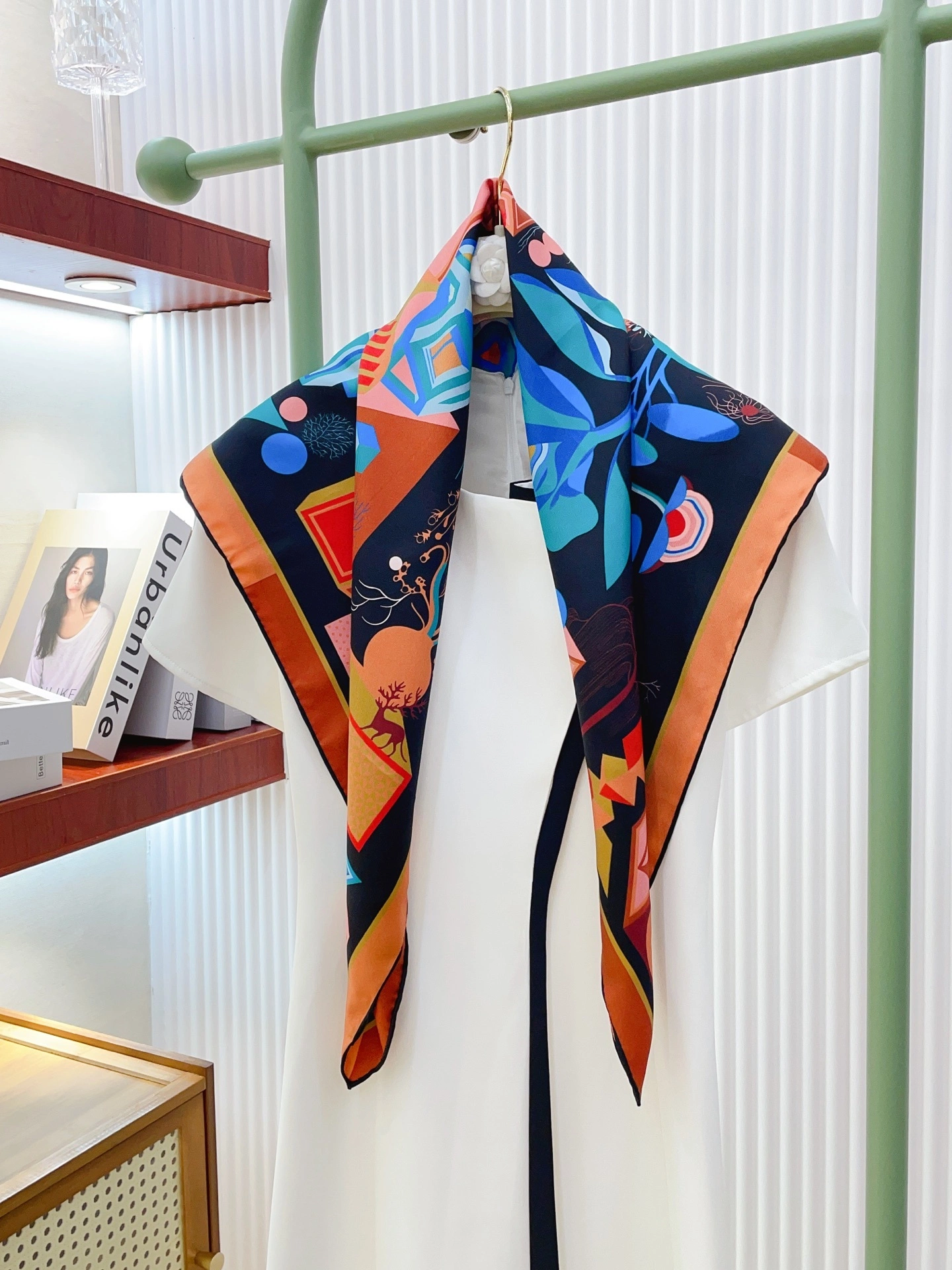 HD-- 8V Real silk 2Colour item : E-S132K1242-2H