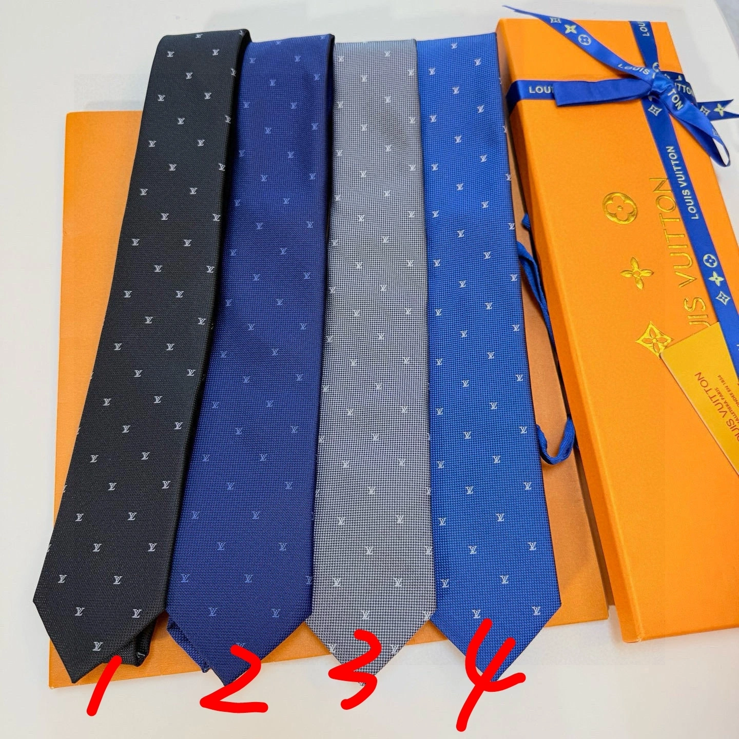 HD-- 8V Real silk 4colour item:E-S132L2062-4