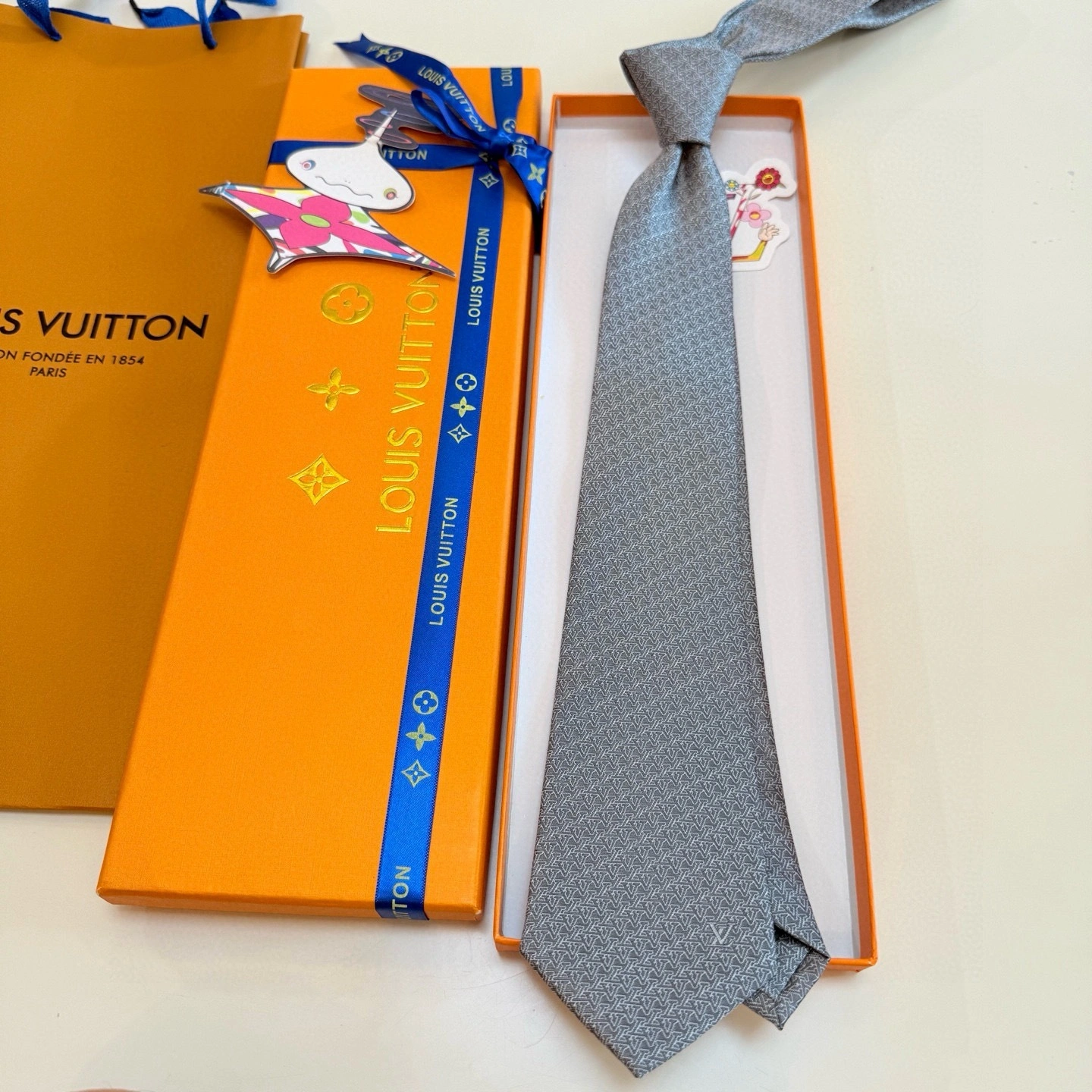 HD-- 8V Real silk 5colour item:E-S132L2061-5