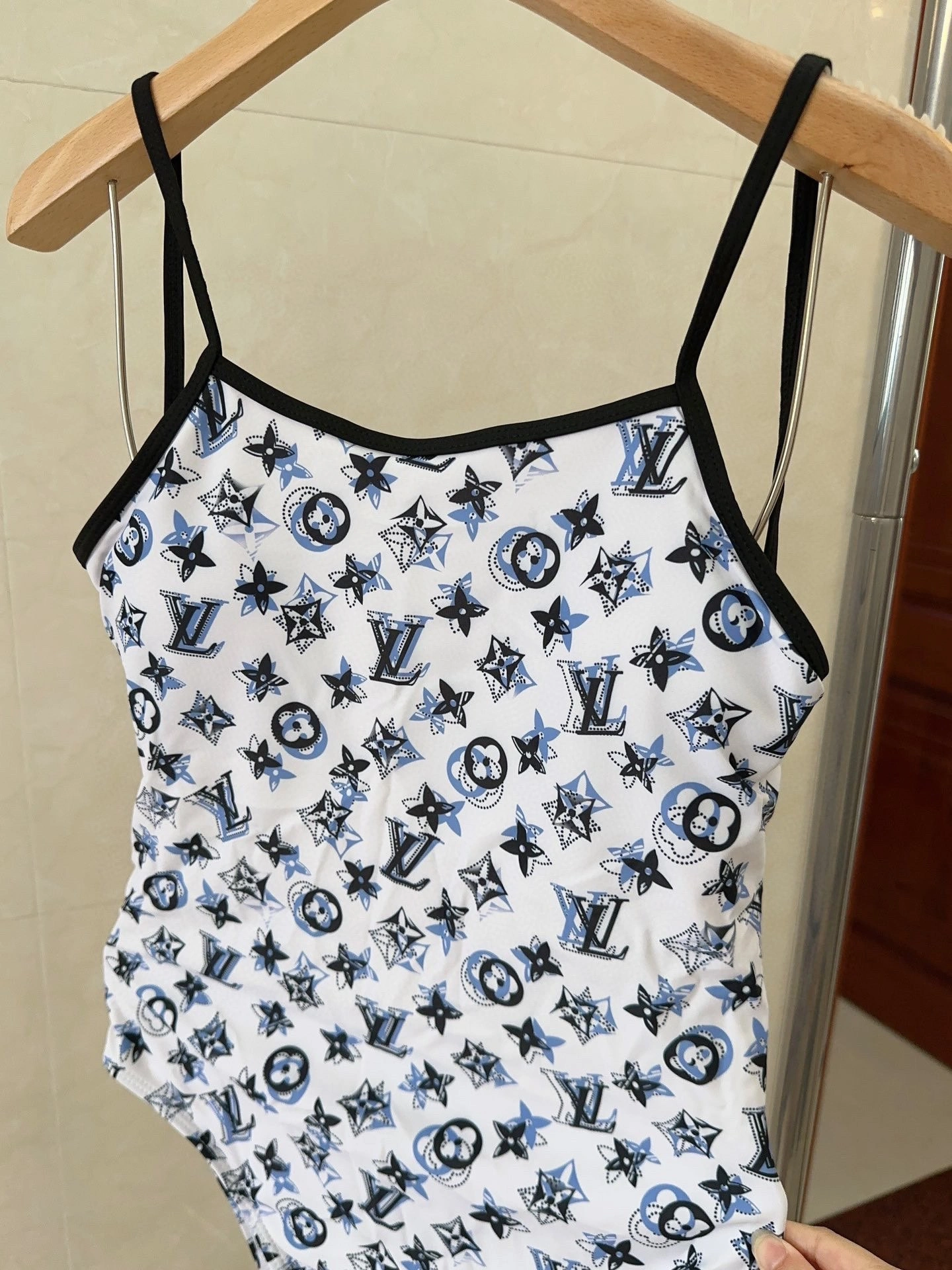 HD-- 8V item:D-S132E1447