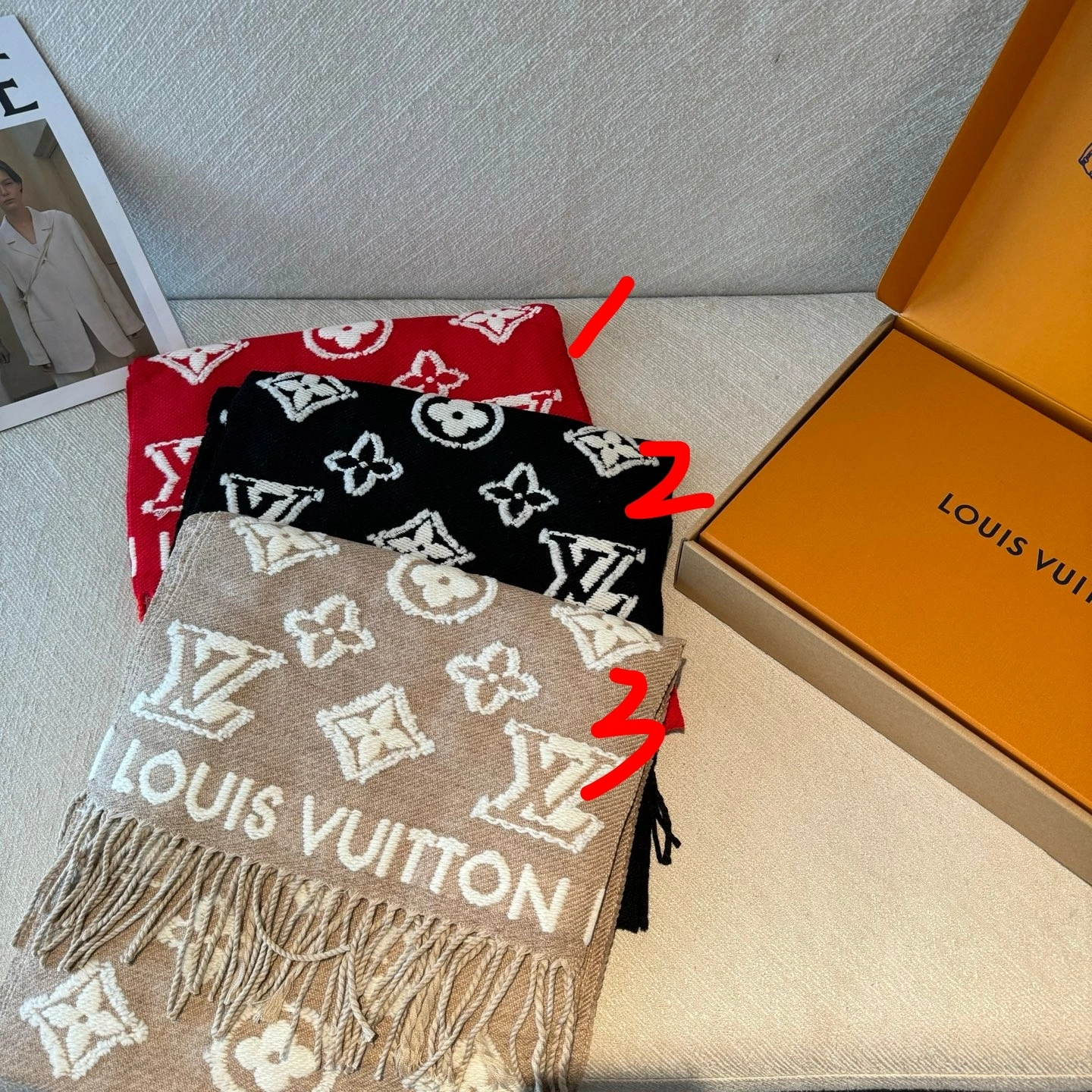 HD-- 8V wool cashmere mulberry silk 3D Monogram 3Colour item:E-S132K2822-3H