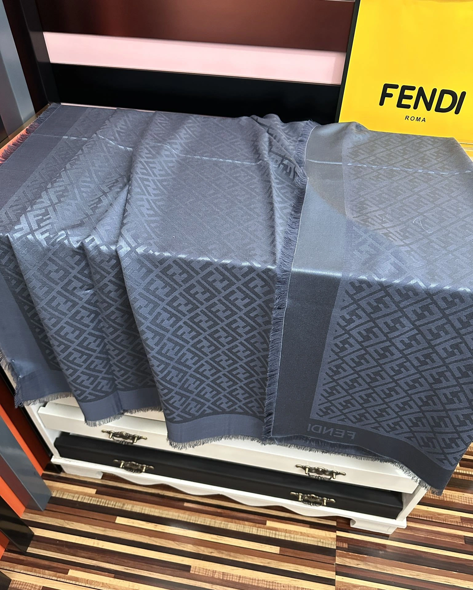 HD-- F594i 2025 cashmere 2Colour item:E-S132K2811-2H