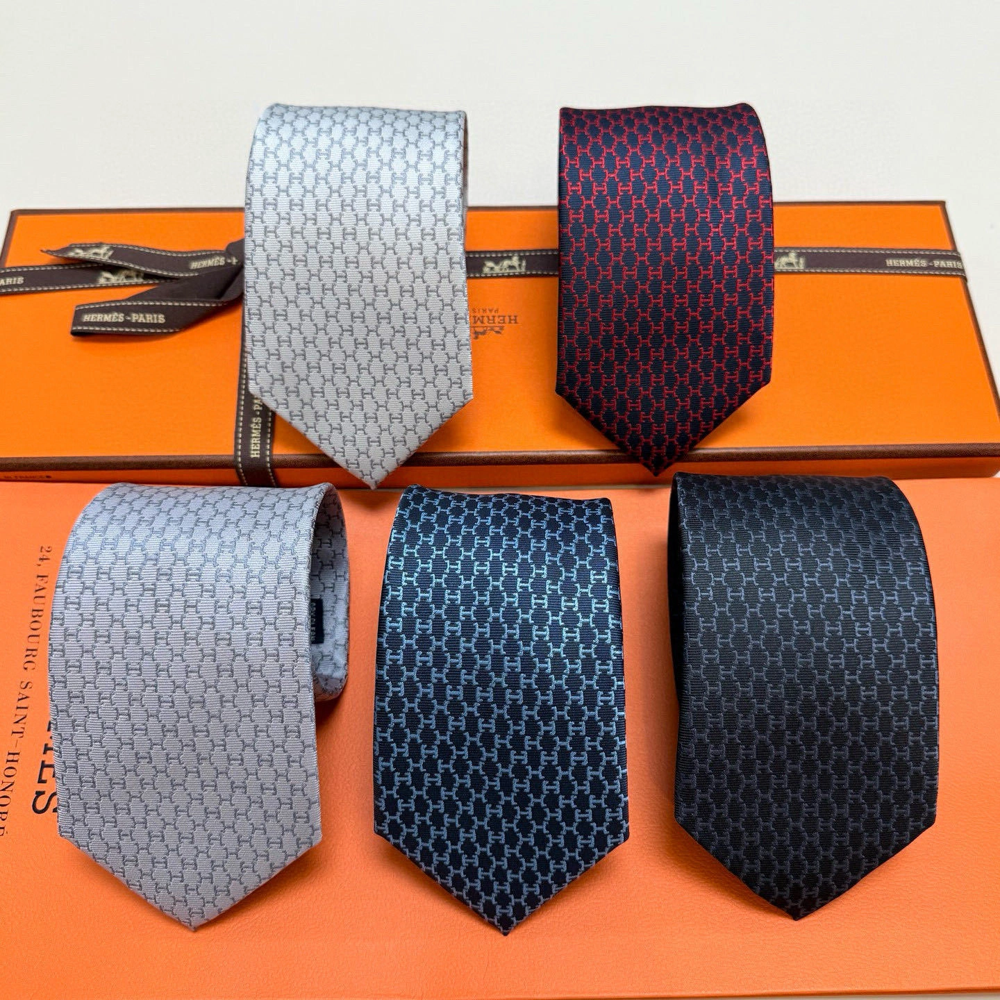 HD-- H5r75s （PhilippeMouquet) mulberry silk 5colour item:E-S132L2069-5