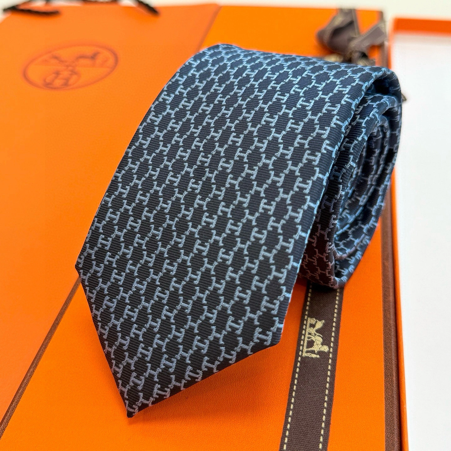 HD-- H5r75s （PhilippeMouquet) mulberry silk 5colour item:E-S132L2069-5