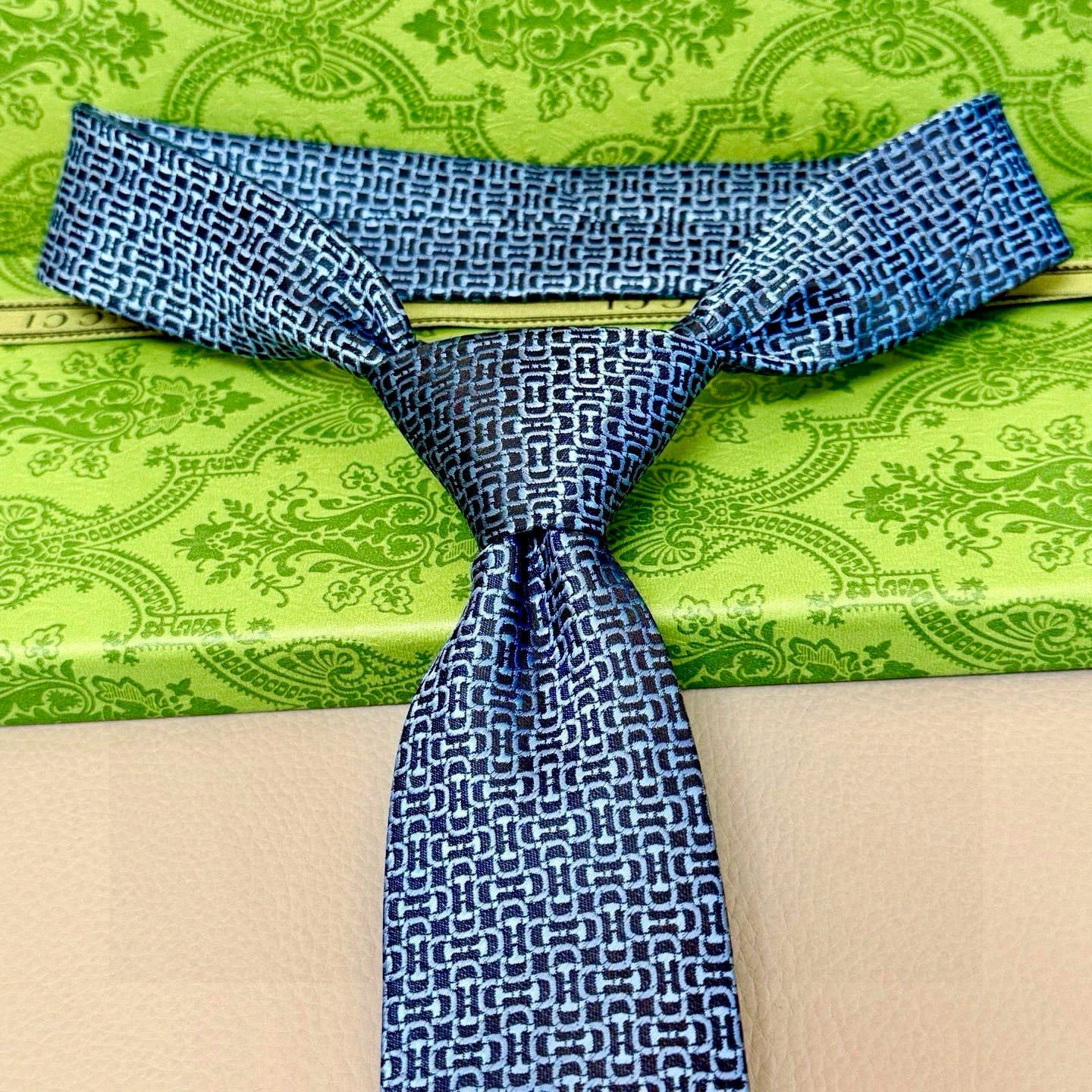 HD-- H5r75s Real silk 4colour item:E-S132L2068-4