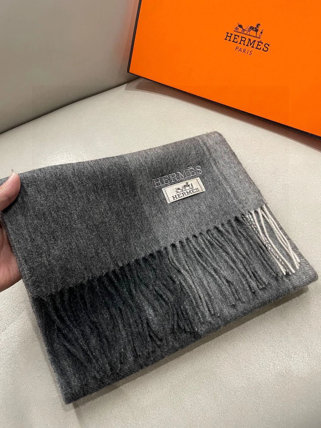 HD-- H5r75s cashmere embroidery 3Colour item:E-S132K2827-3H