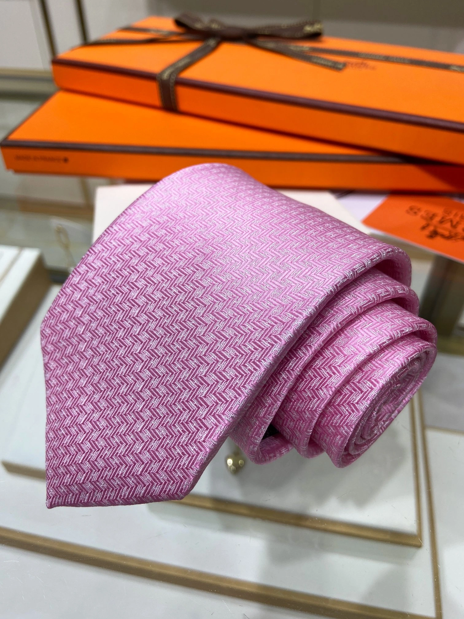 HD-- H5r75s real silk 2Colour item:D-S132F0198-2