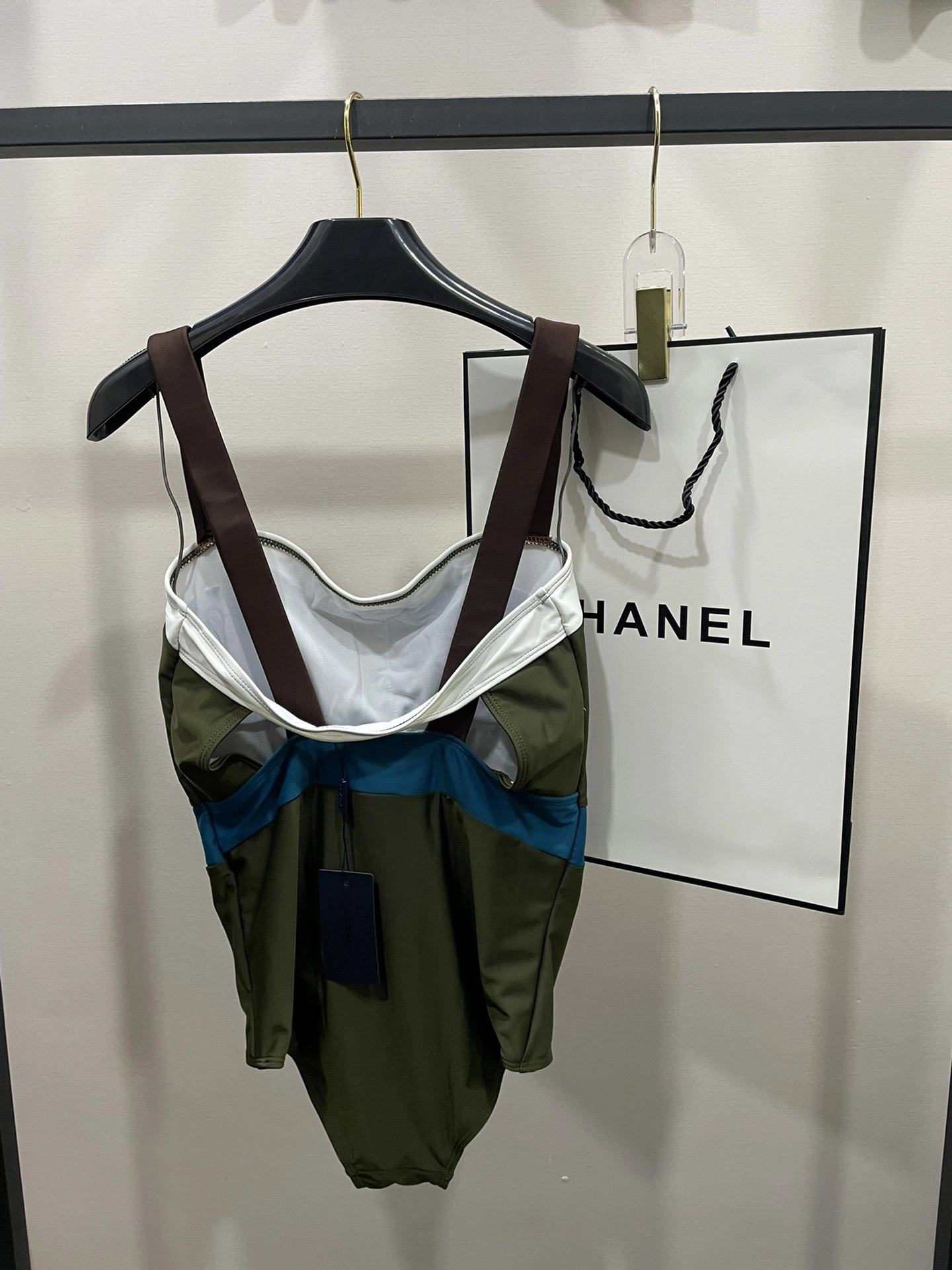 HD-- Pr141 item:D-S132E1473