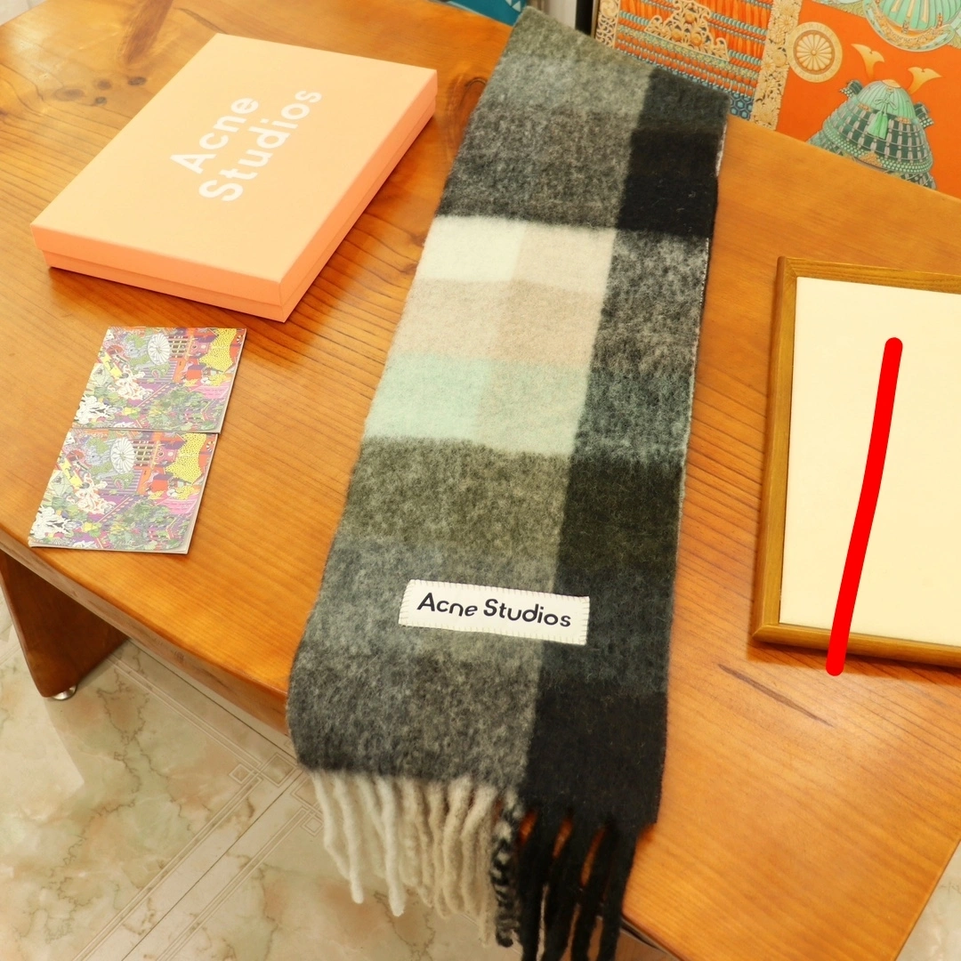 HD--1395 Valley 33%Alpaca ，25%Wool ，22%Nylon，20%Mohair 3Colour item:E-S014L0466-3H