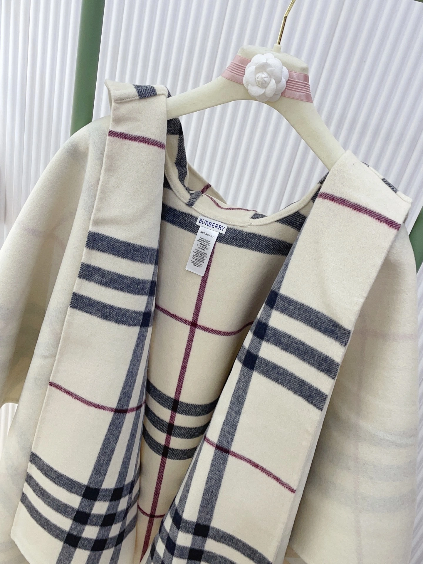 HD--2ur25rry embroidery cashmere item:E-S132I0947H